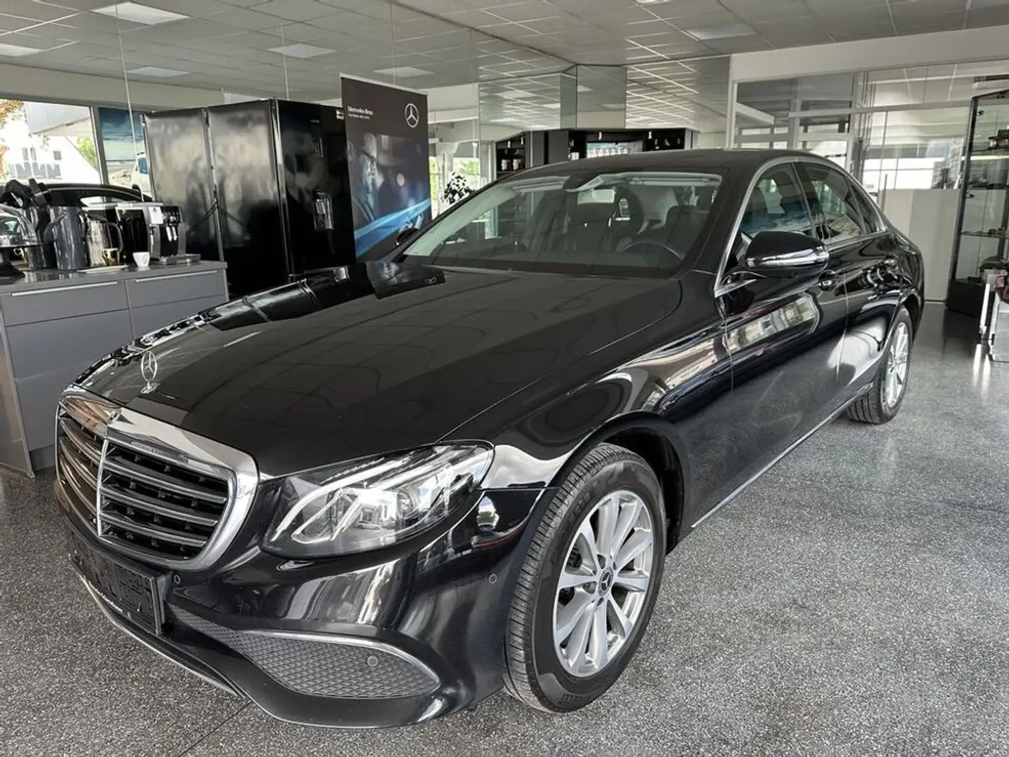 Mercedes-Benz 220 E d Exclusive Negro - 1