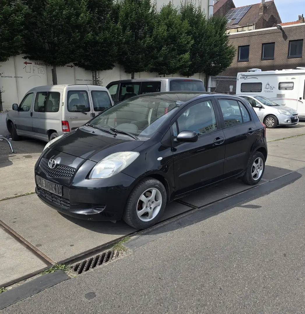 Toyota Yaris 1.3i VVT-i 16v    Automatique EXPORT - 1