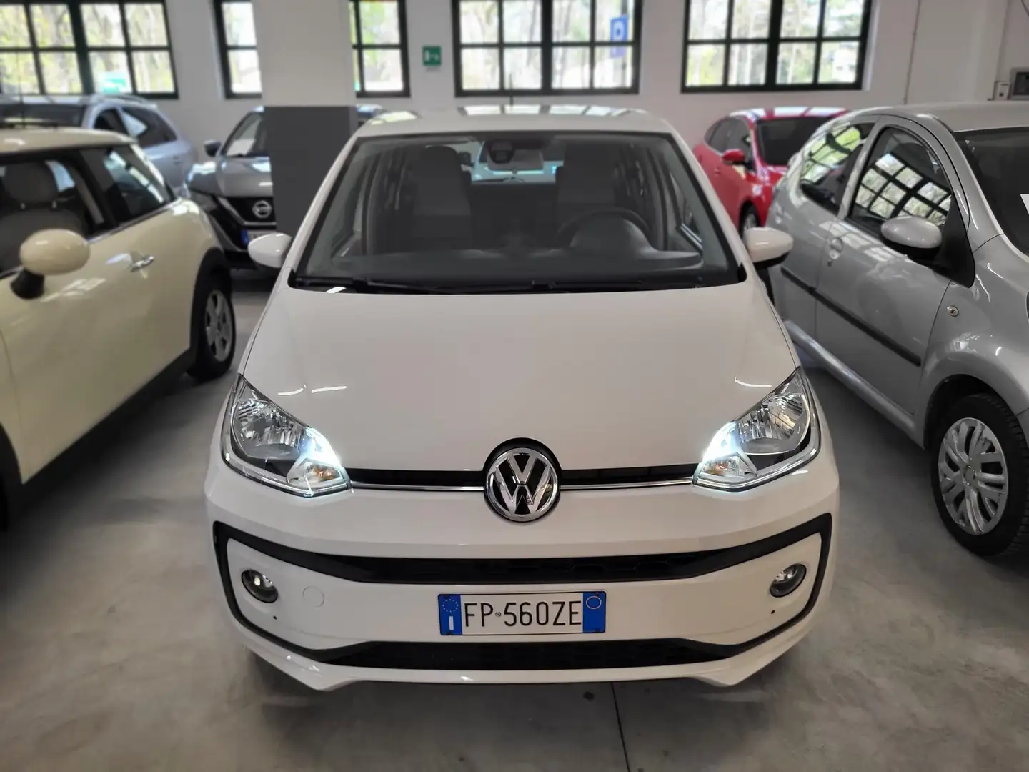 Volkswagen up! 5p. NUOVA! SOLO 7.000KM! UNICO PROPRIETARIO! Blanco - 2