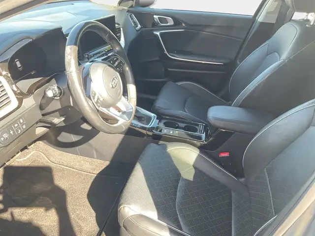 Kia Xceed view 8