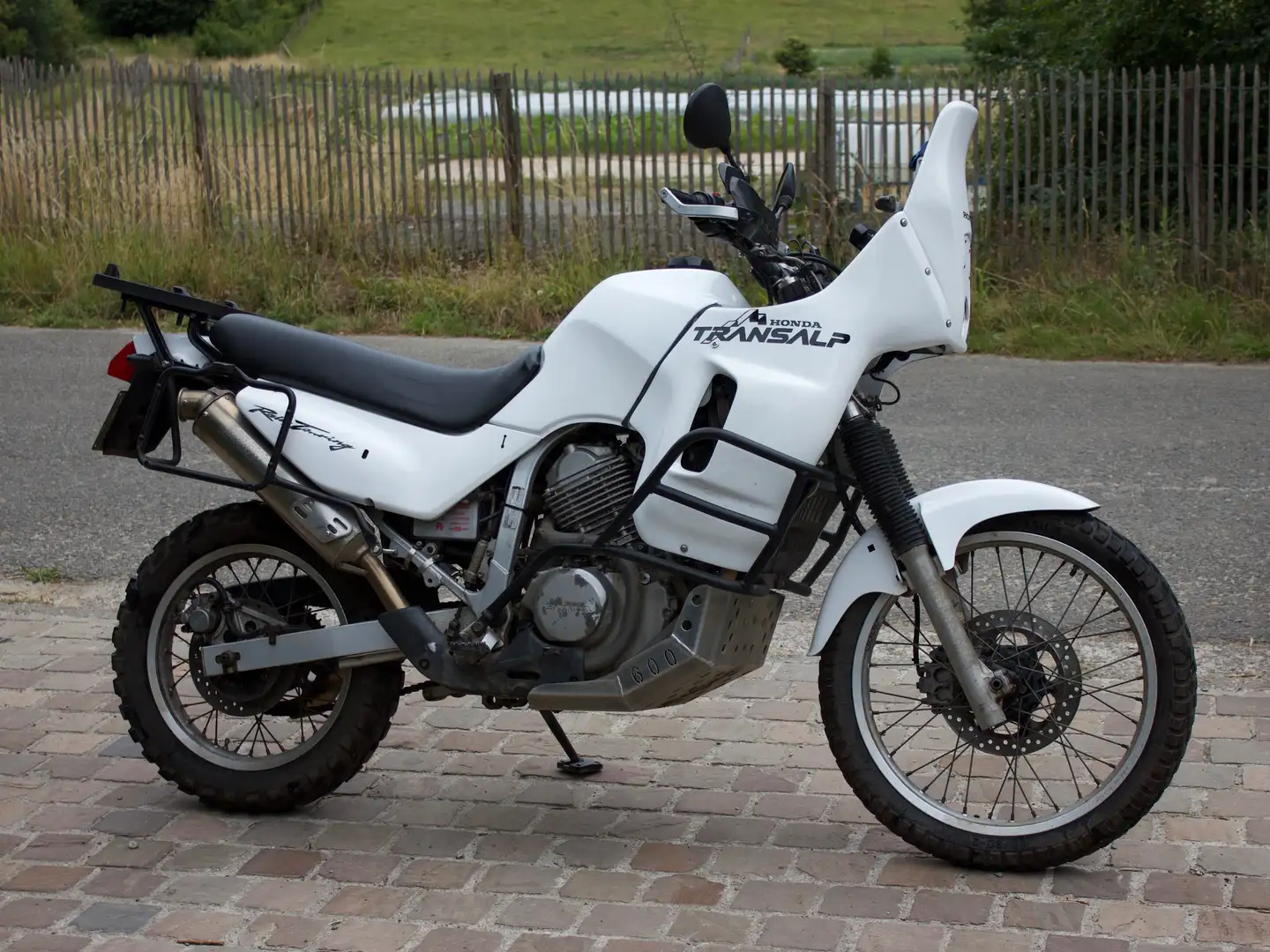 Honda Transalp Wit - 1