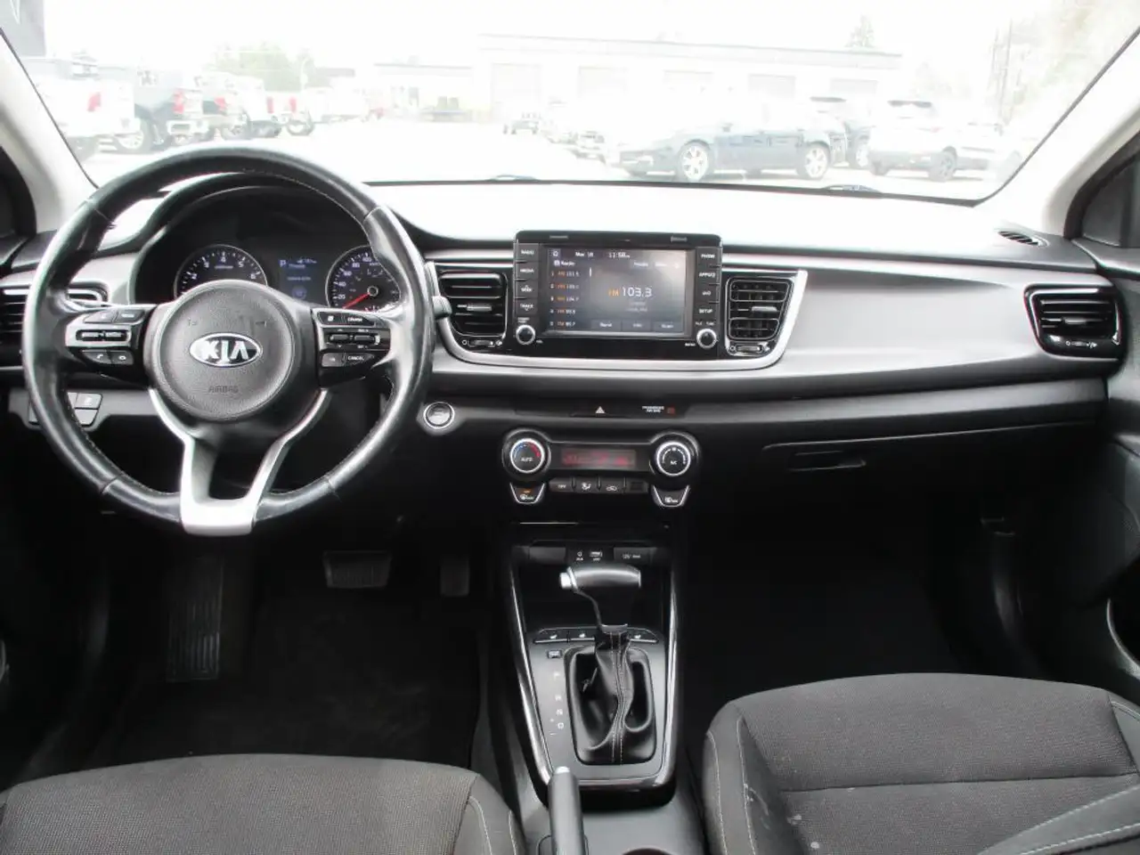Kia Rio снимка Kia Rio