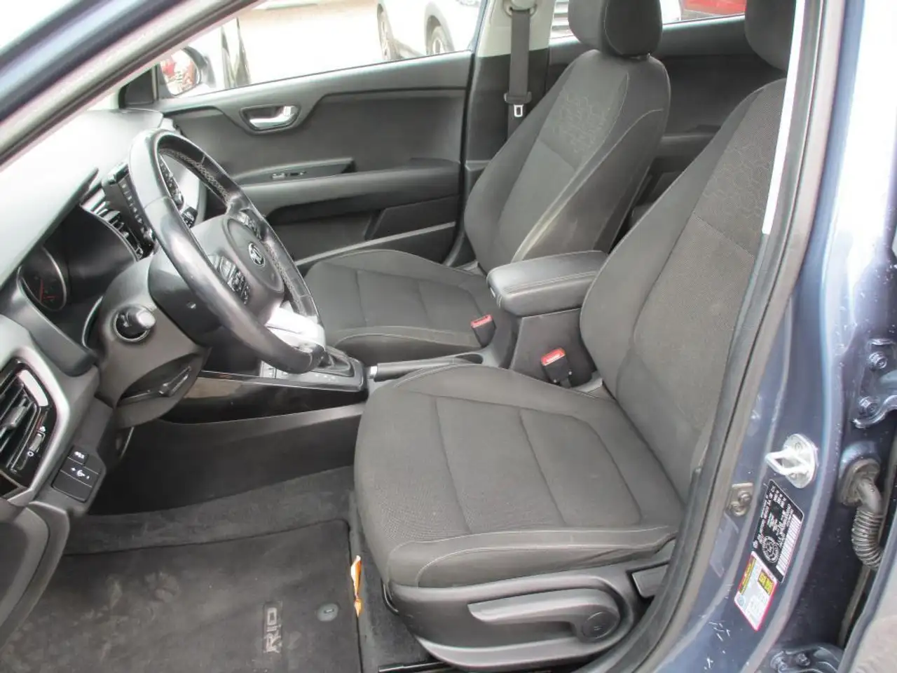 Kia Rio снимка Kia Rio