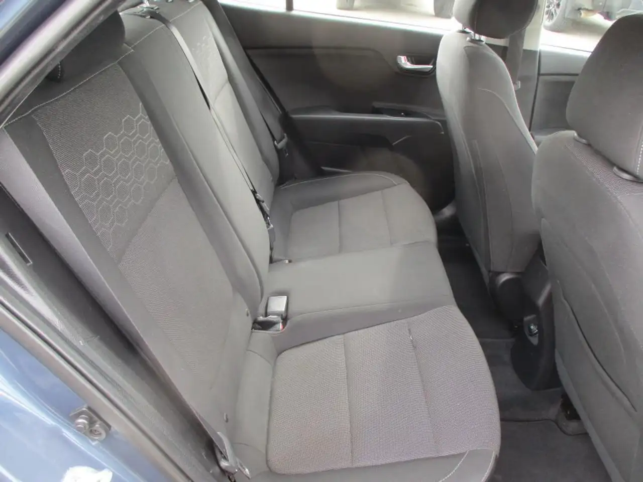Kia Rio снимка Kia Rio