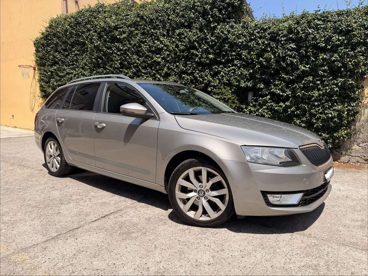Skoda Octavia Wagon 1.6 tdi cr Elegance 4x4 105cv