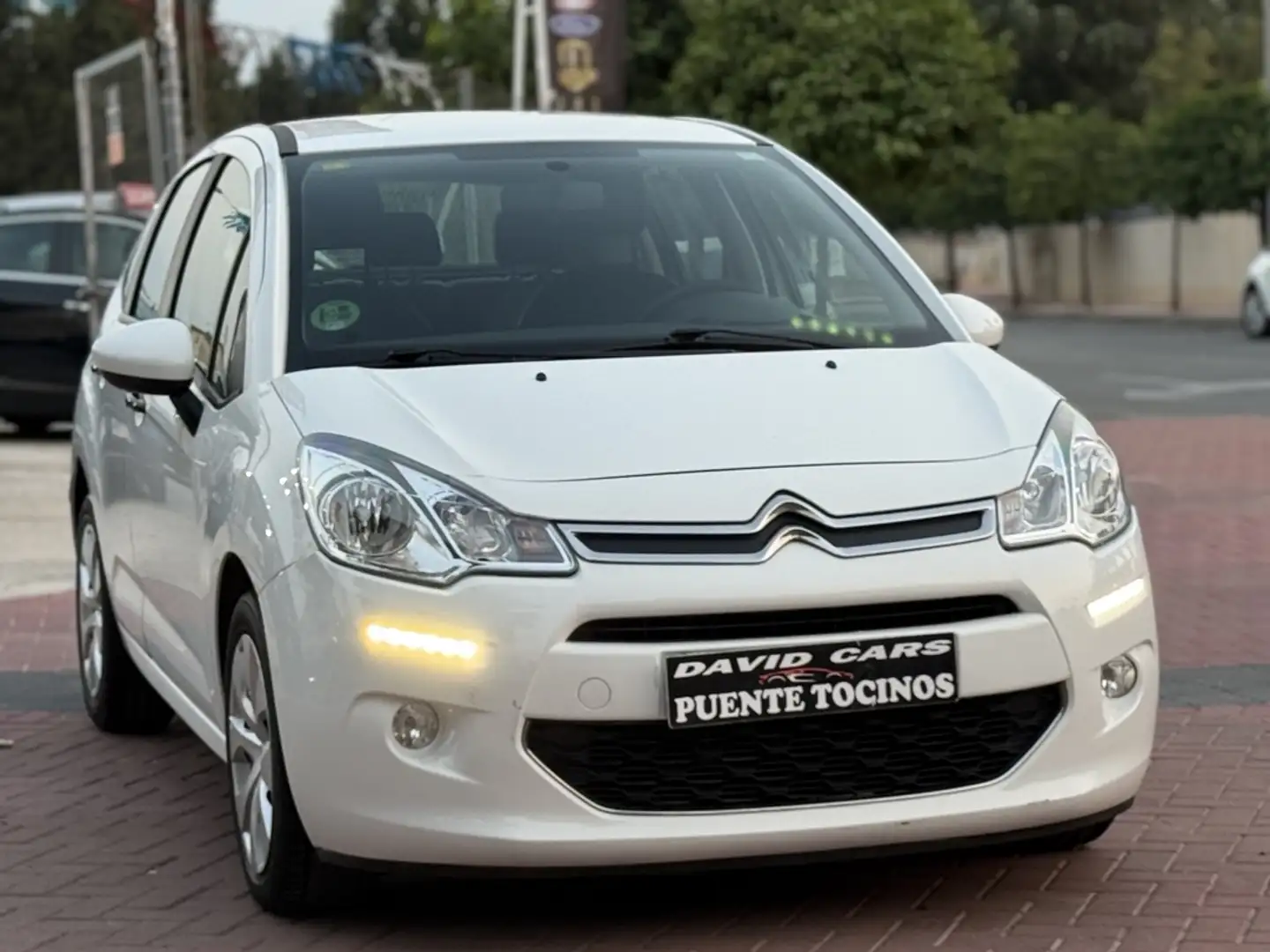 Citroen C3 1.2VTi Tonic Blanc - 2