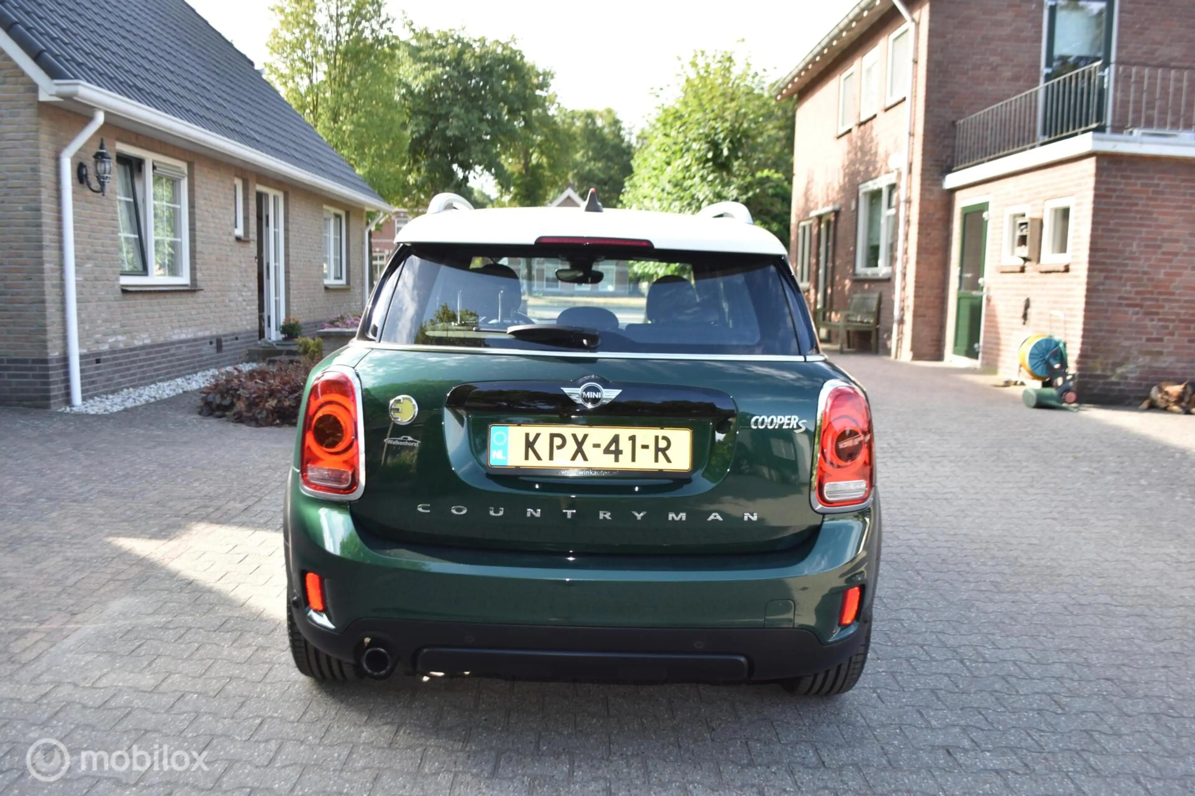 MINI Cooper SE Countryman 1.5 ALL4 Chili — photo 6