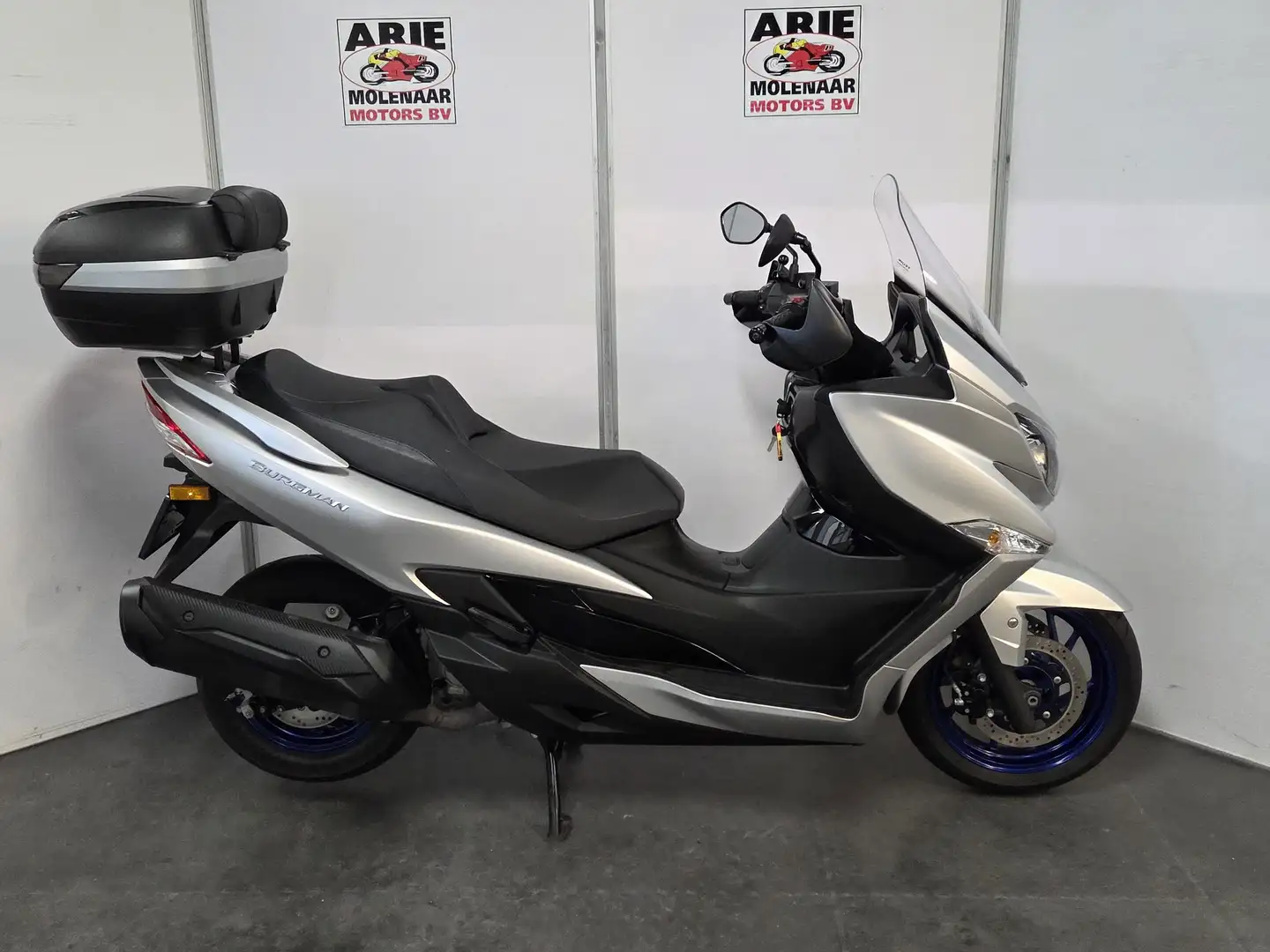 Suzuki Burgman 400 AN ABS Grijs - 1