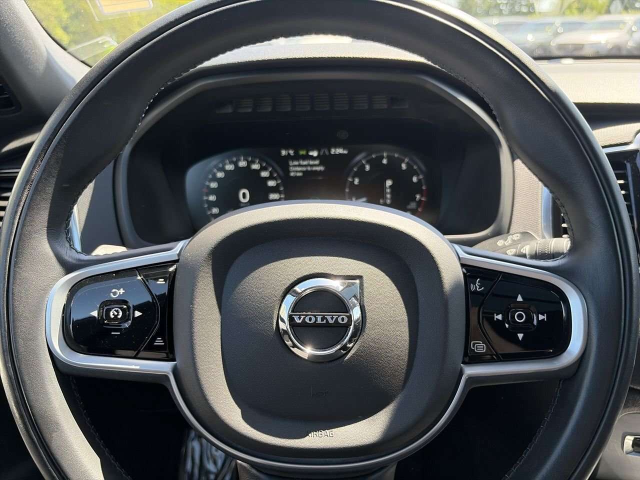 2020 Volvo XC90 T6 AWD Momentum (7-Seat) Local | Accident-Free | M thumb 22