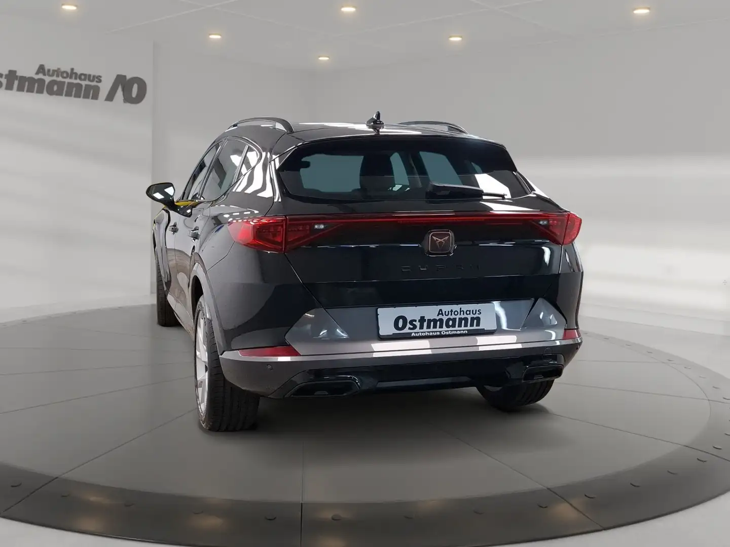 CUPRA Formentor 1.5 TSI ACC Navi SHZ LED KeyLess PDC Schwarz - 2
