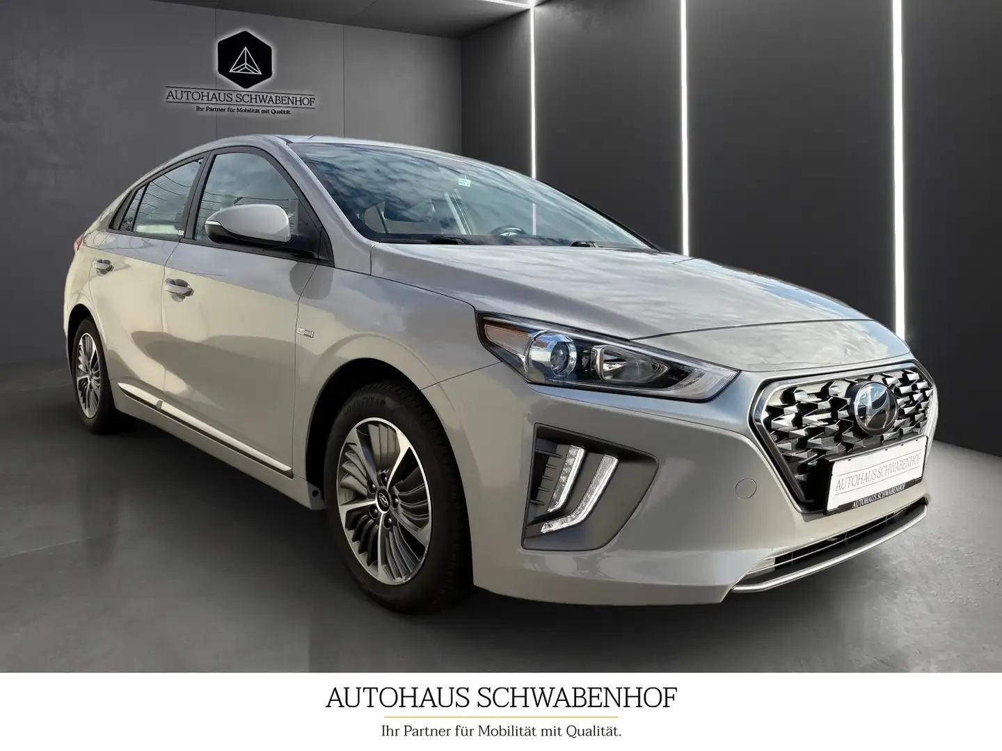 Hyundai IONIQ 1.6*GDI Trend Plug-In Hybrid*ACC*Spurhalte Grau - 2