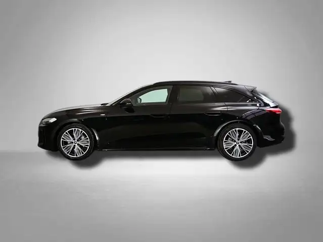 Audi A5 view 2