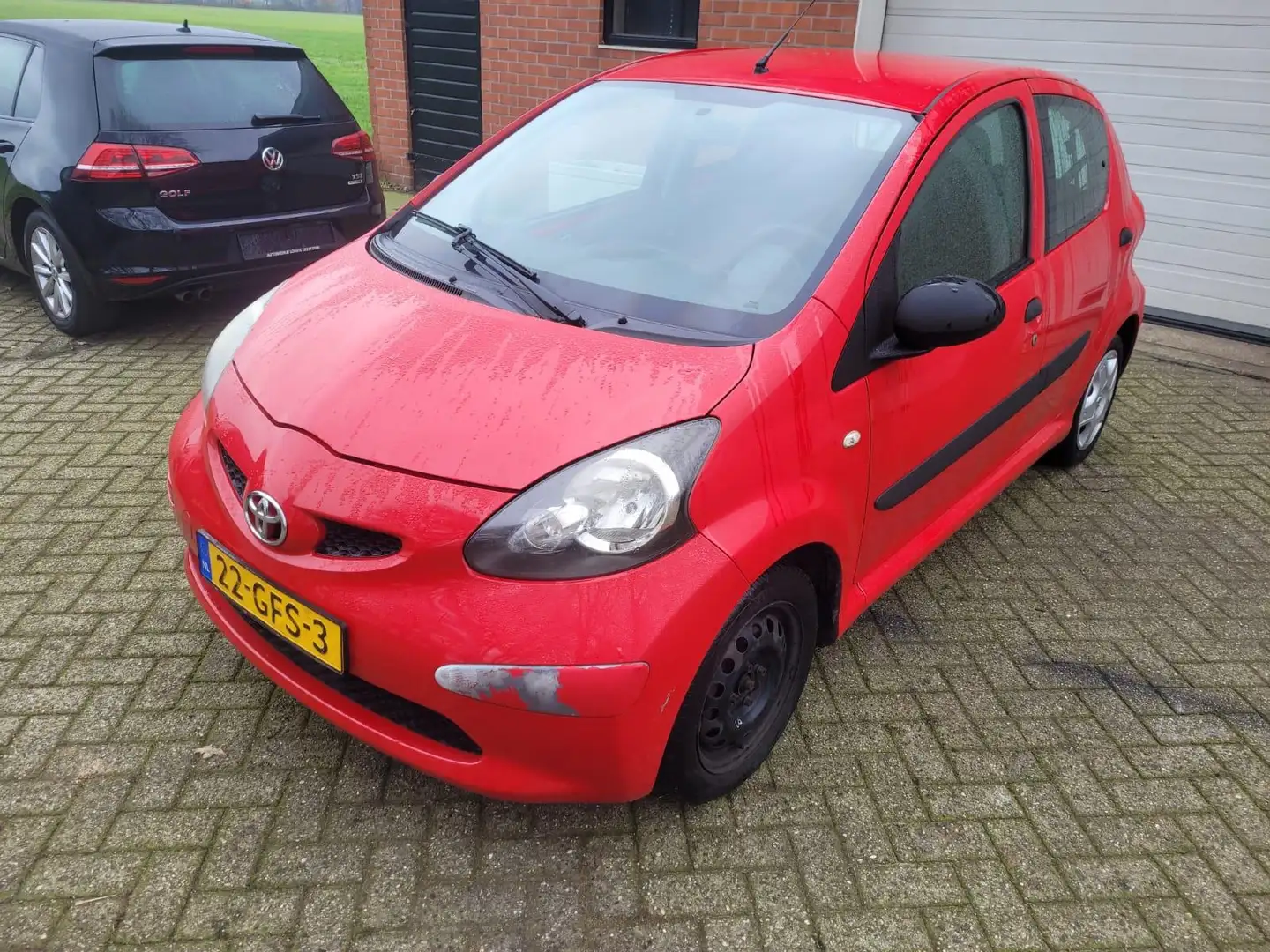 Toyota Aygo 1.0-12V Rot - 2