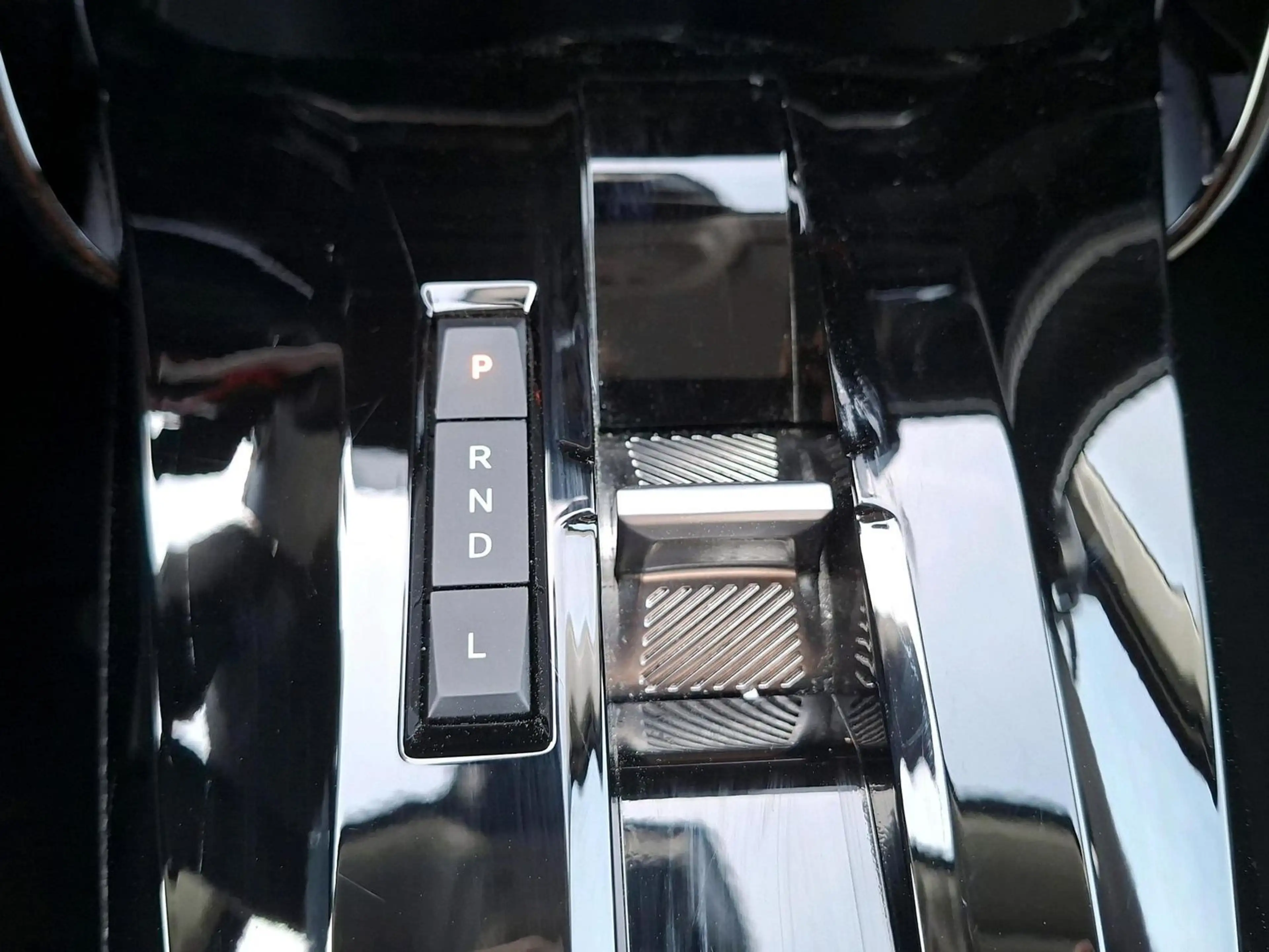 Citroen C3 Aircross Max Hybrid 145 eDSC6 Kamera Navi SHZ — photo 11