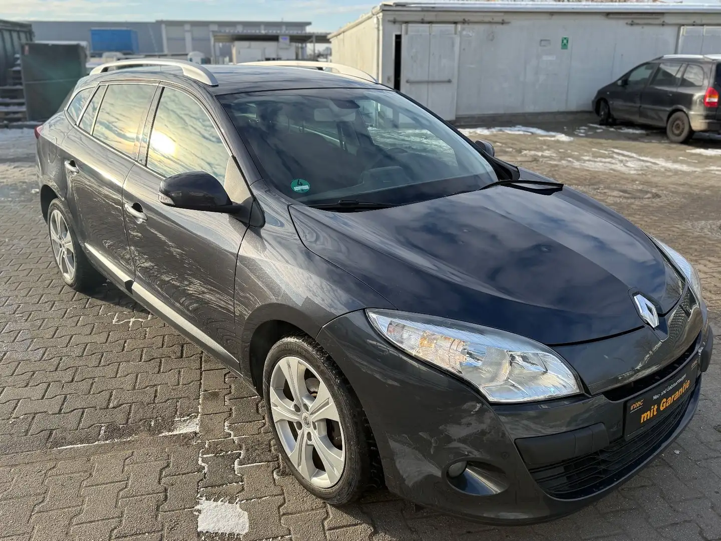 Renault Megane III Dynamique/1 Jahr Garantie- Tüv Neu Grau - 1