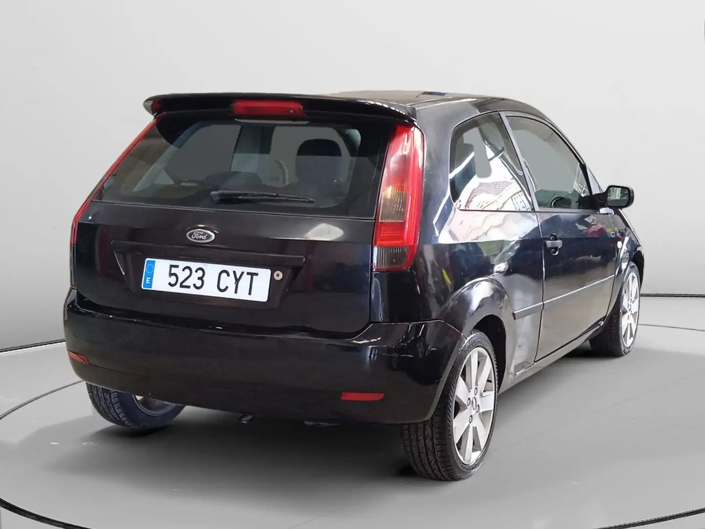 Ford Fiesta 1.4 Trend Negro - 2