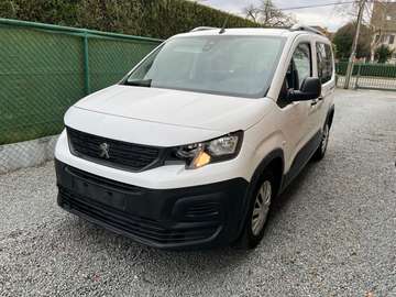 1.5 BlueHDi Standard Active