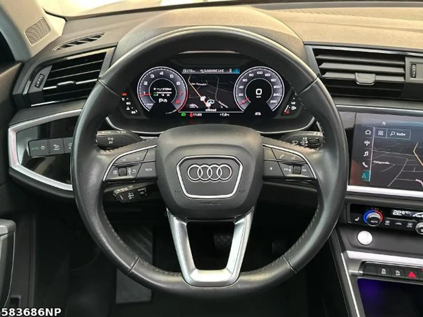 Audi Q3 quattro TFSI  *Panorama DSP DAB+ AHK Kamera Gris - 2