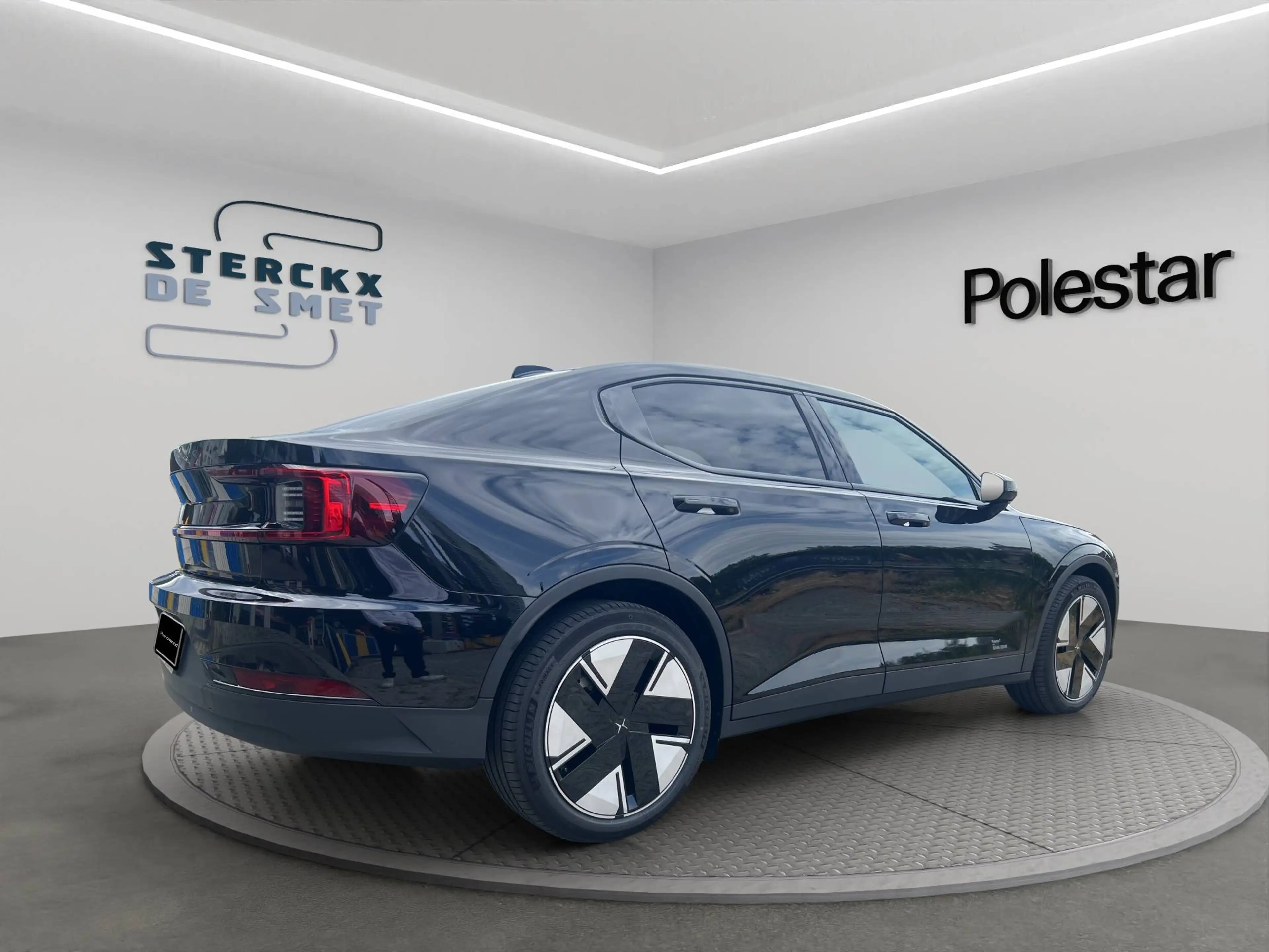 Polestar 2 Polestar 2 82 kWh Long Range Single Motor Business Business — photo 6