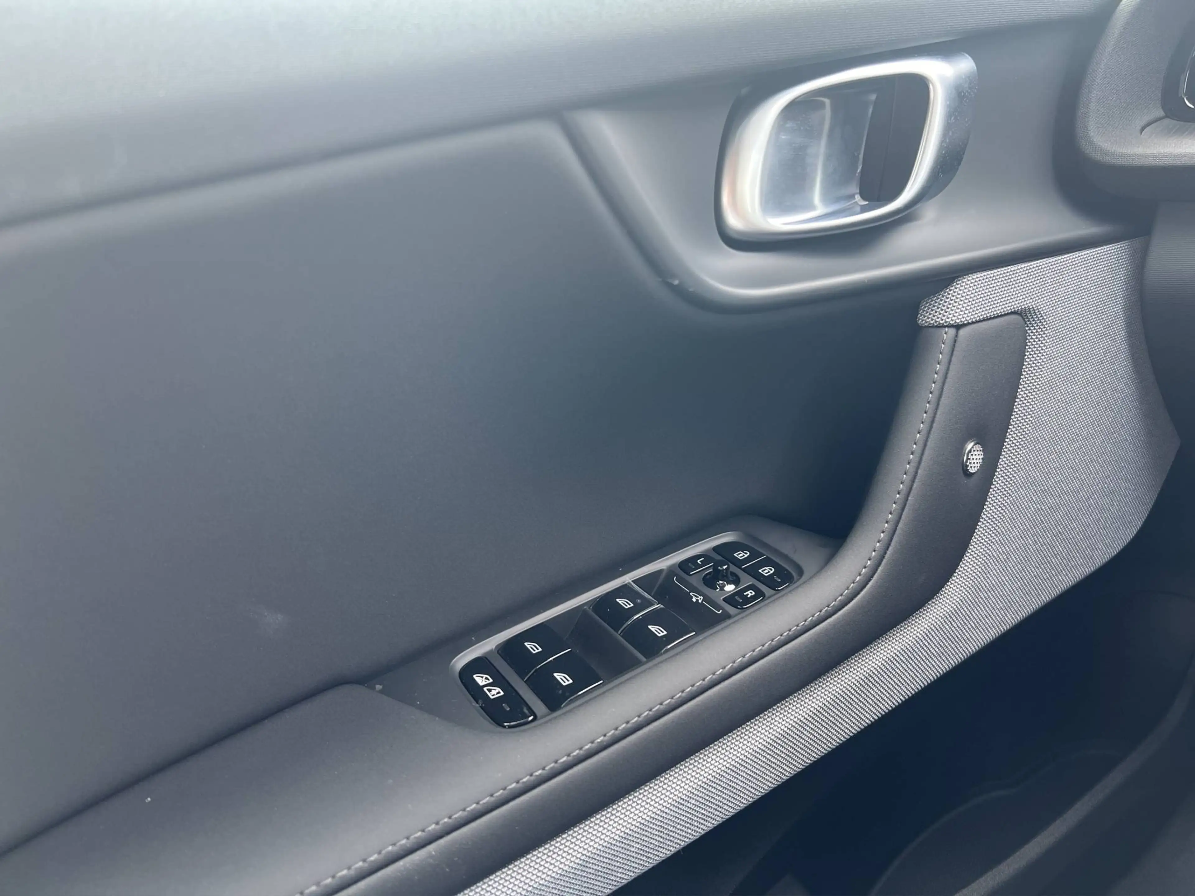 Polestar 2 Polestar 2 82 kWh Long Range Single Motor Business Business — photo 12