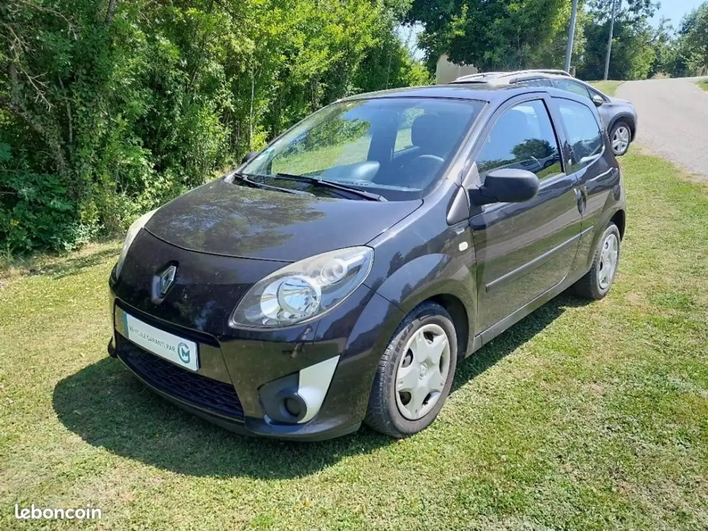 Renault Twingo II 1.2 LEV 16v 75ch Walkman Garantie 12 mois Distr Noir - 2