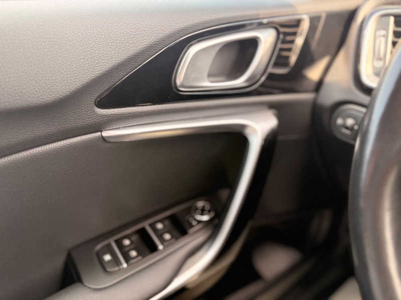 Kia Ceed / cee'd Vision — photo 17