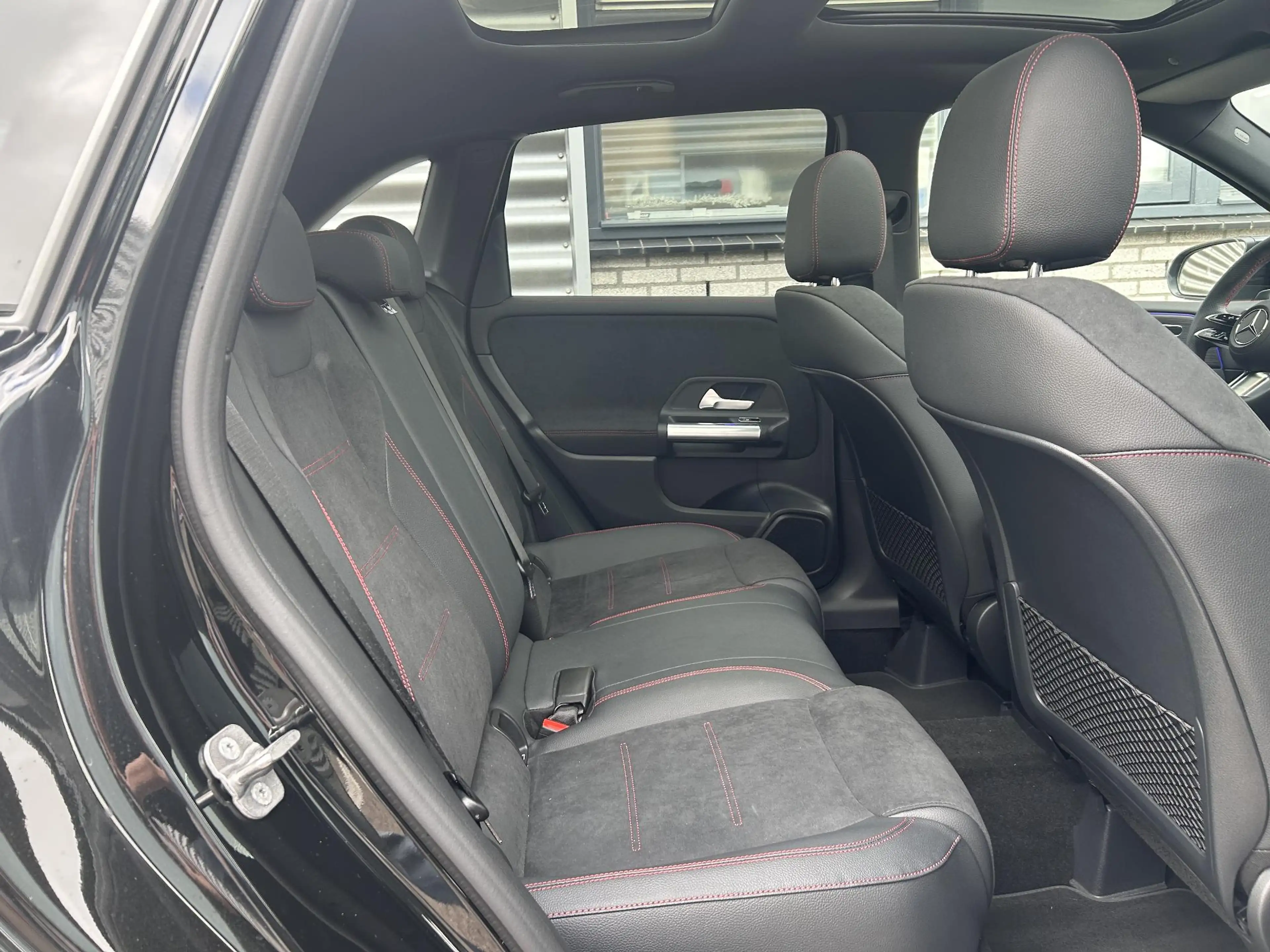Mercedes-Benz B 250 e Business Solution AMG | Panoramadak | Apple Carp — photo 7
