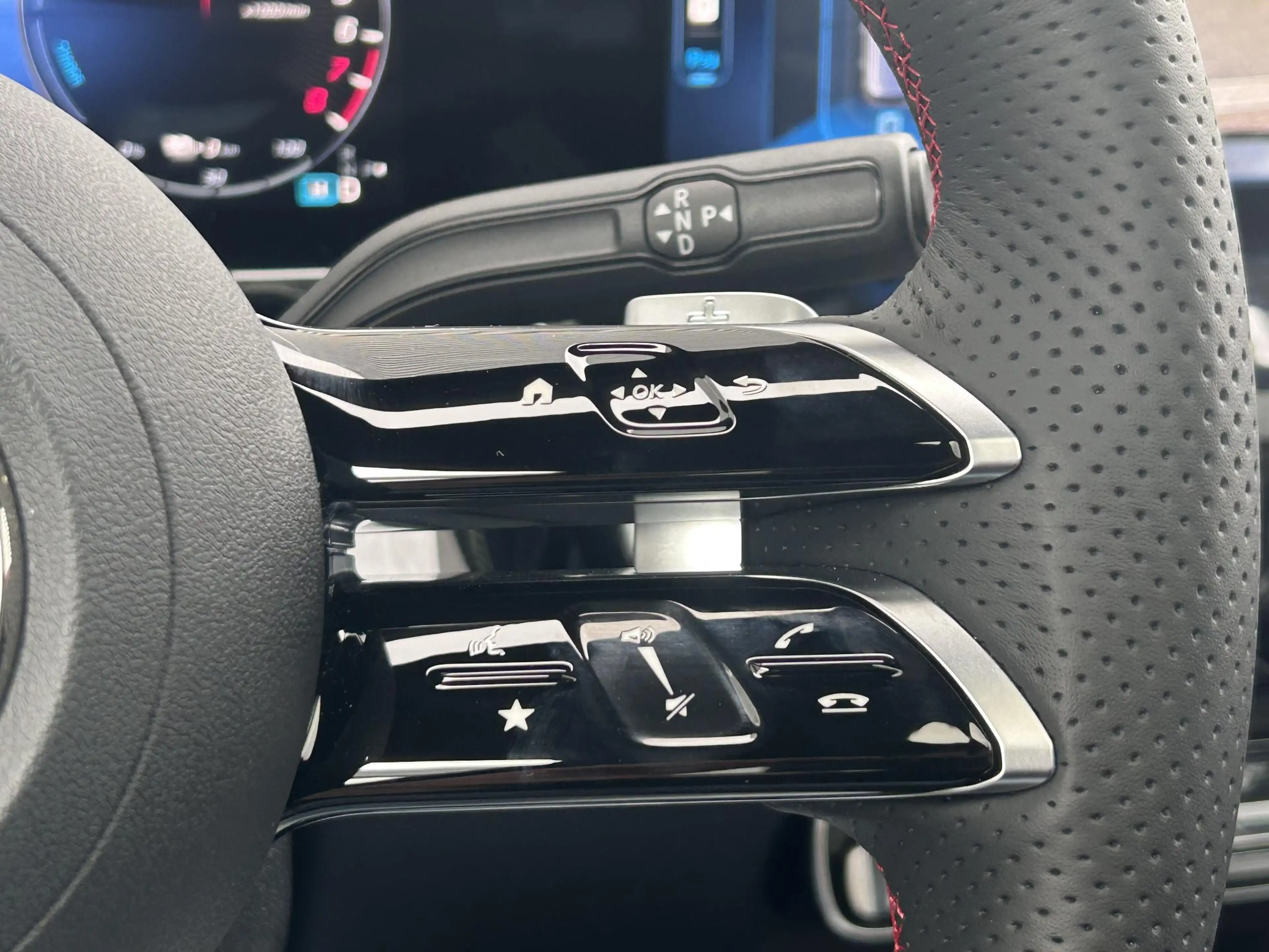 Mercedes-Benz B 250 e Business Solution AMG | Panoramadak | Apple Carp — photo 11