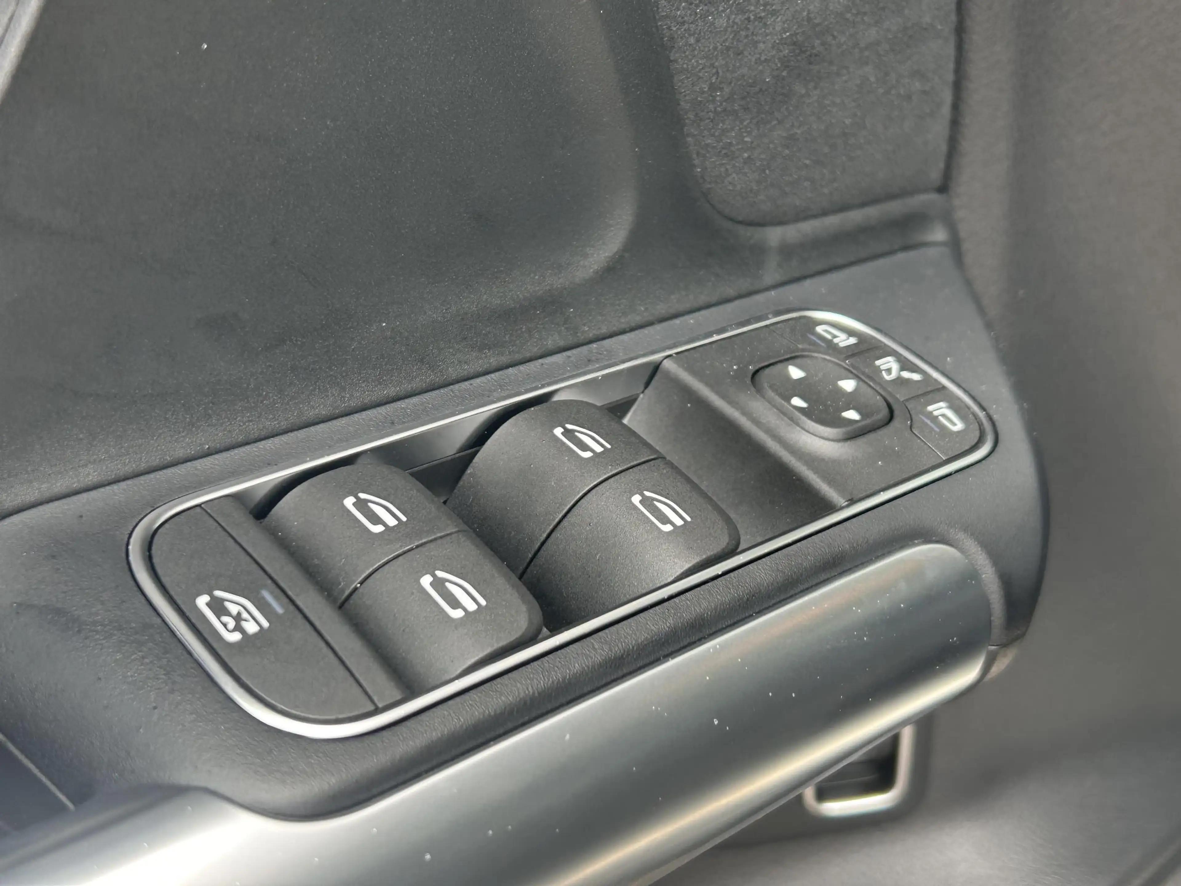 Mercedes-Benz B 250 e Business Solution AMG | Panoramadak | Apple Carp — photo 14