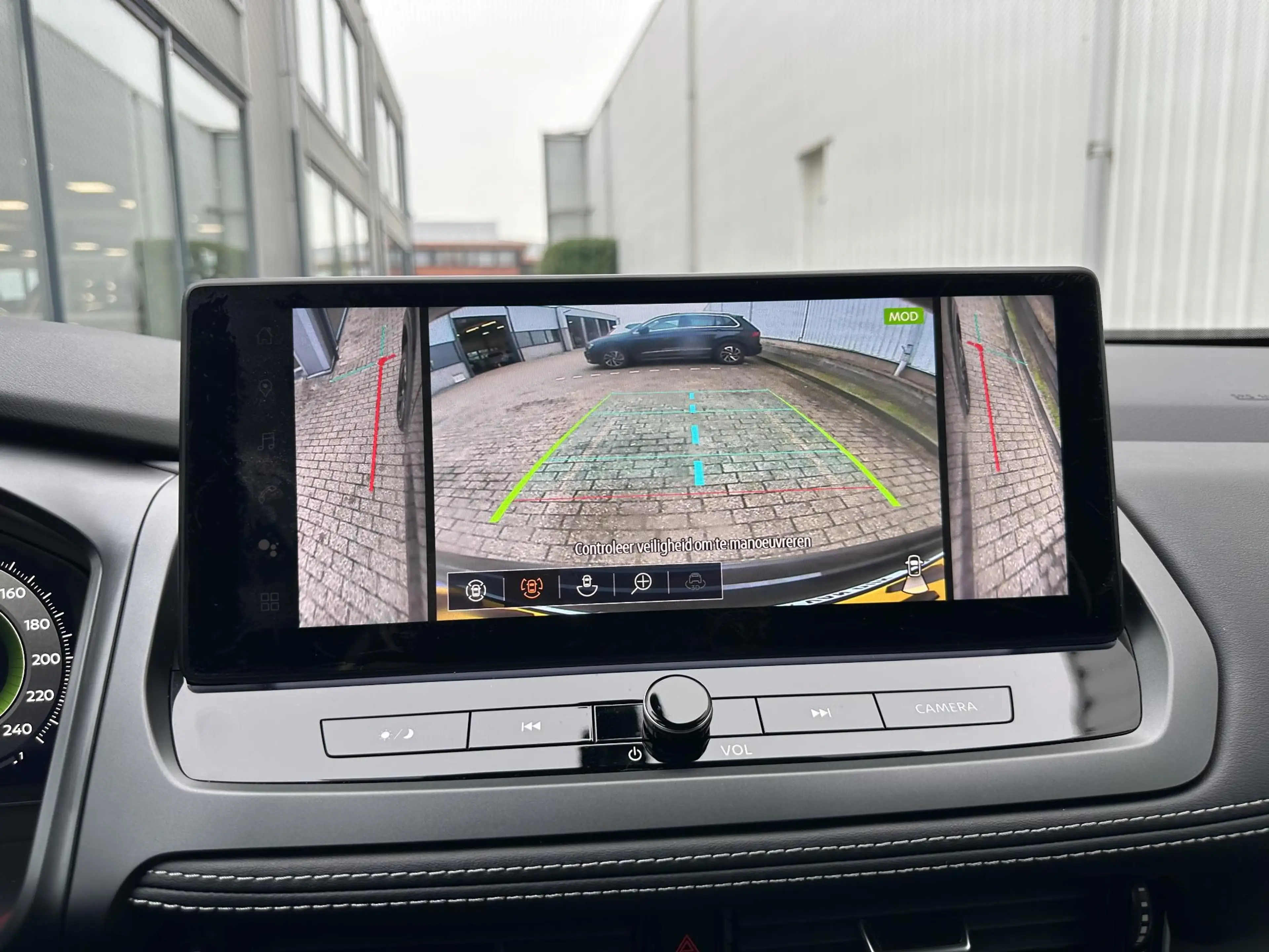 Nissan Qashqai 1.3 MHEV Xtronic N-Connecta | Carplay/360 Camera/A — photo 26