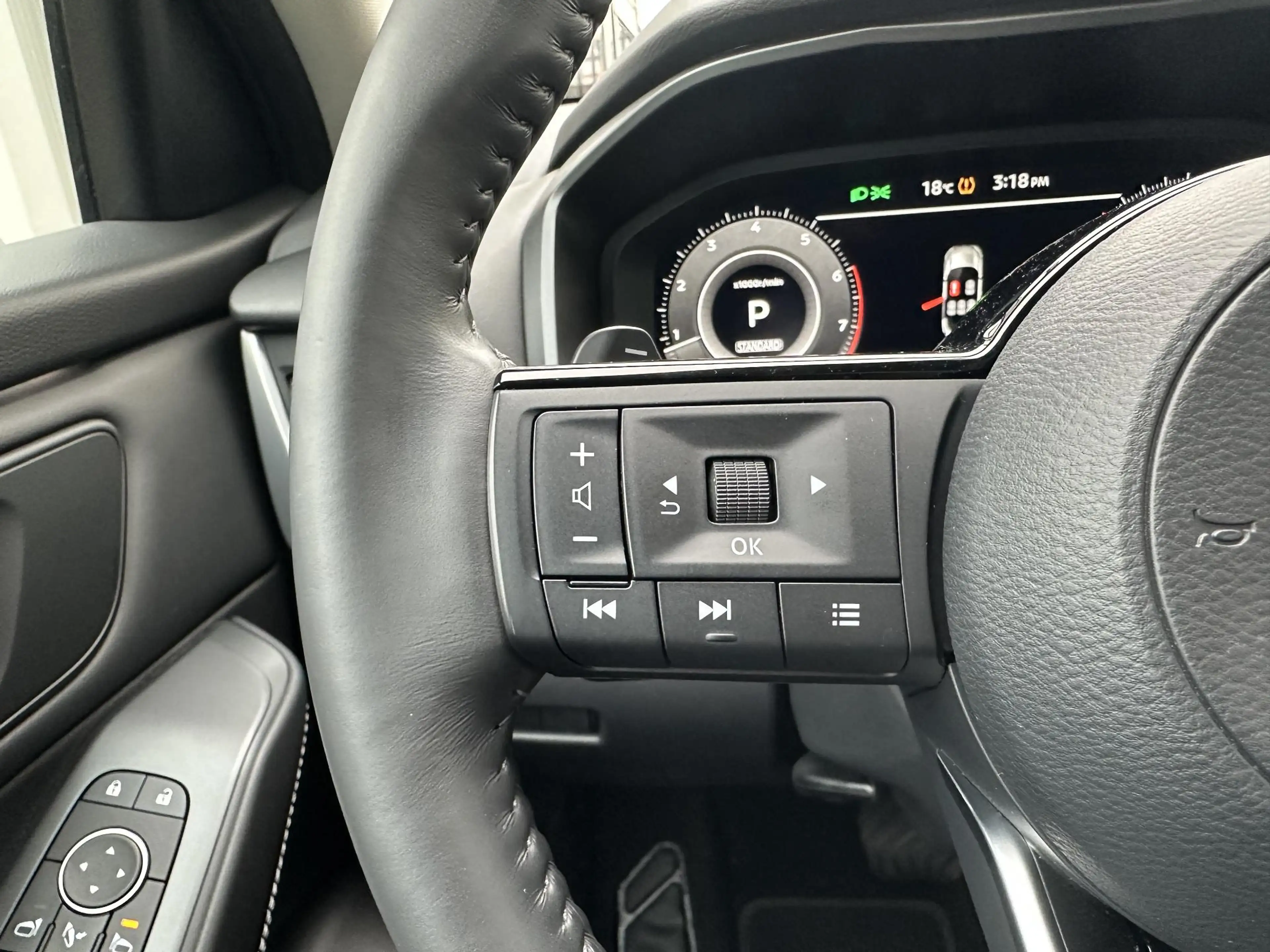 Nissan Qashqai 1.3 MHEV Xtronic N-Connecta | Carplay/360 Camera/A — photo 14