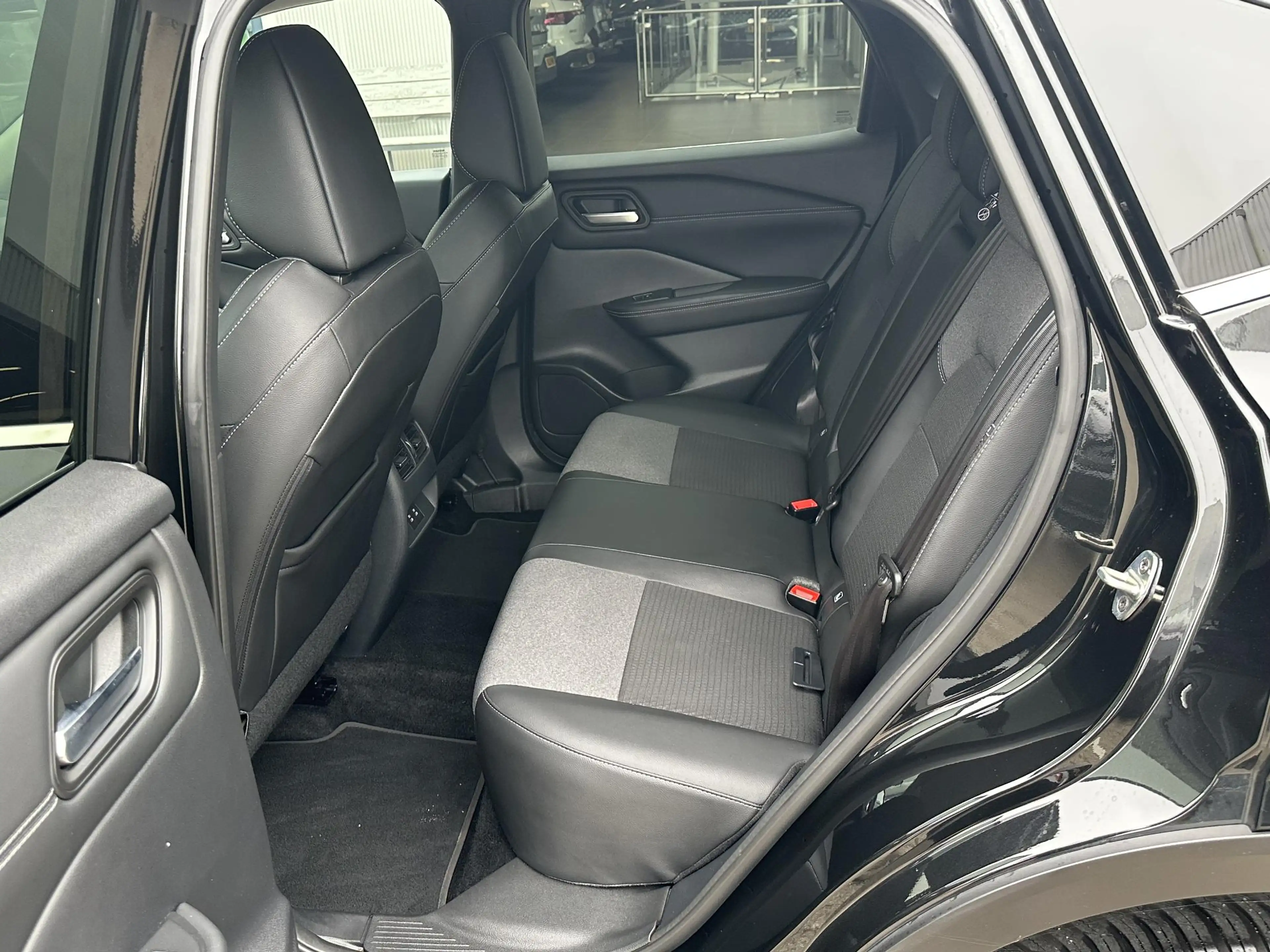 Nissan Qashqai 1.3 MHEV Xtronic N-Connecta | Carplay/360 Camera/A — photo 30