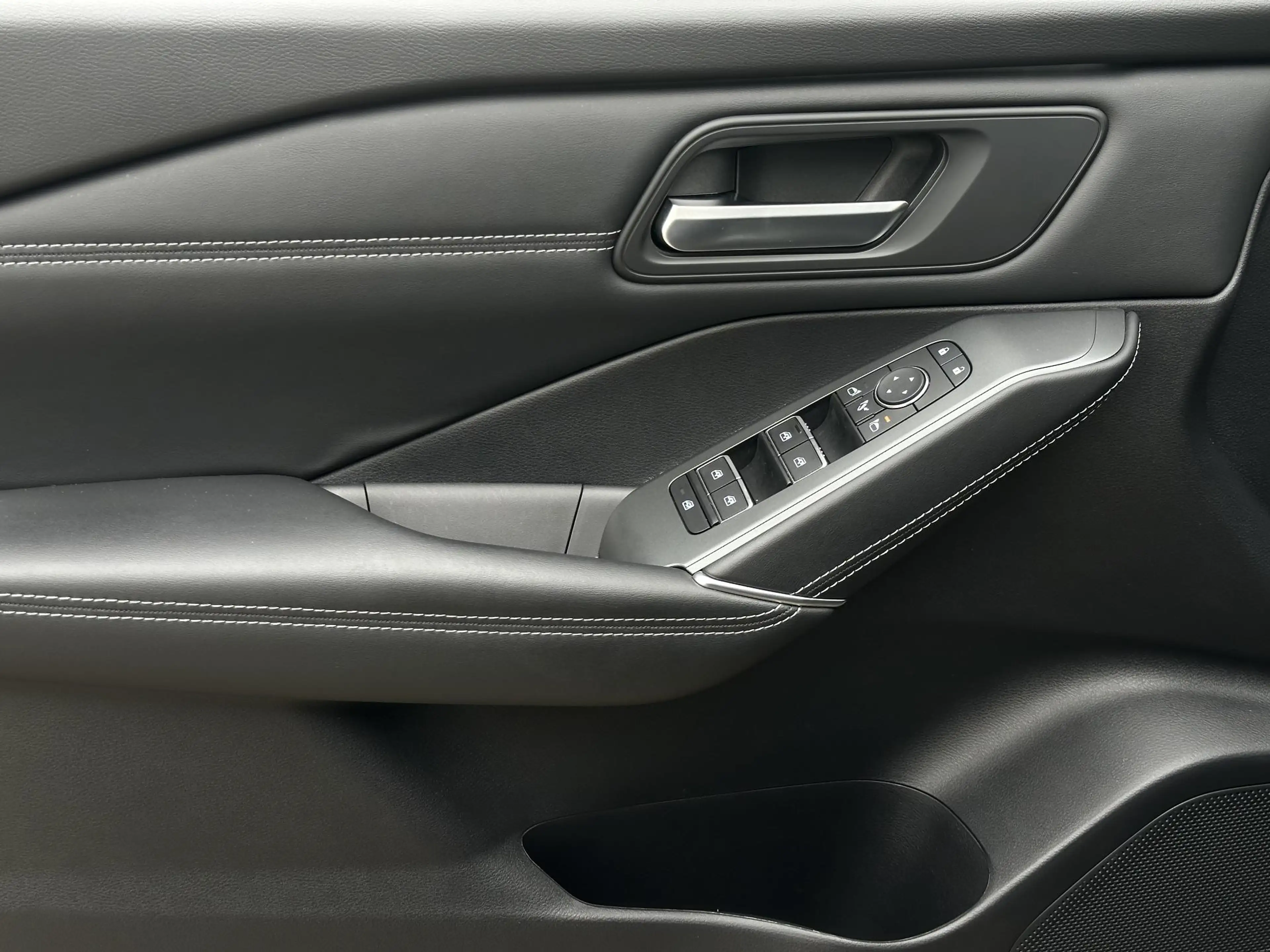 Nissan Qashqai 1.3 MHEV Xtronic N-Connecta | Carplay/360 Camera/A — photo 9