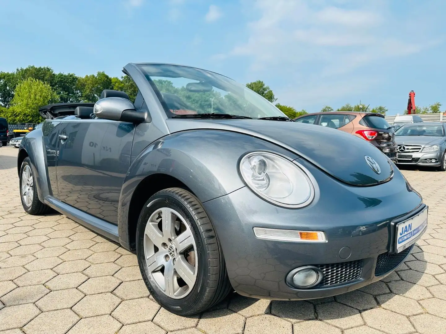 Volkswagen New Beetle Cabrio 1.8 Turbo 1.Hand Service NEU Grijs - 2