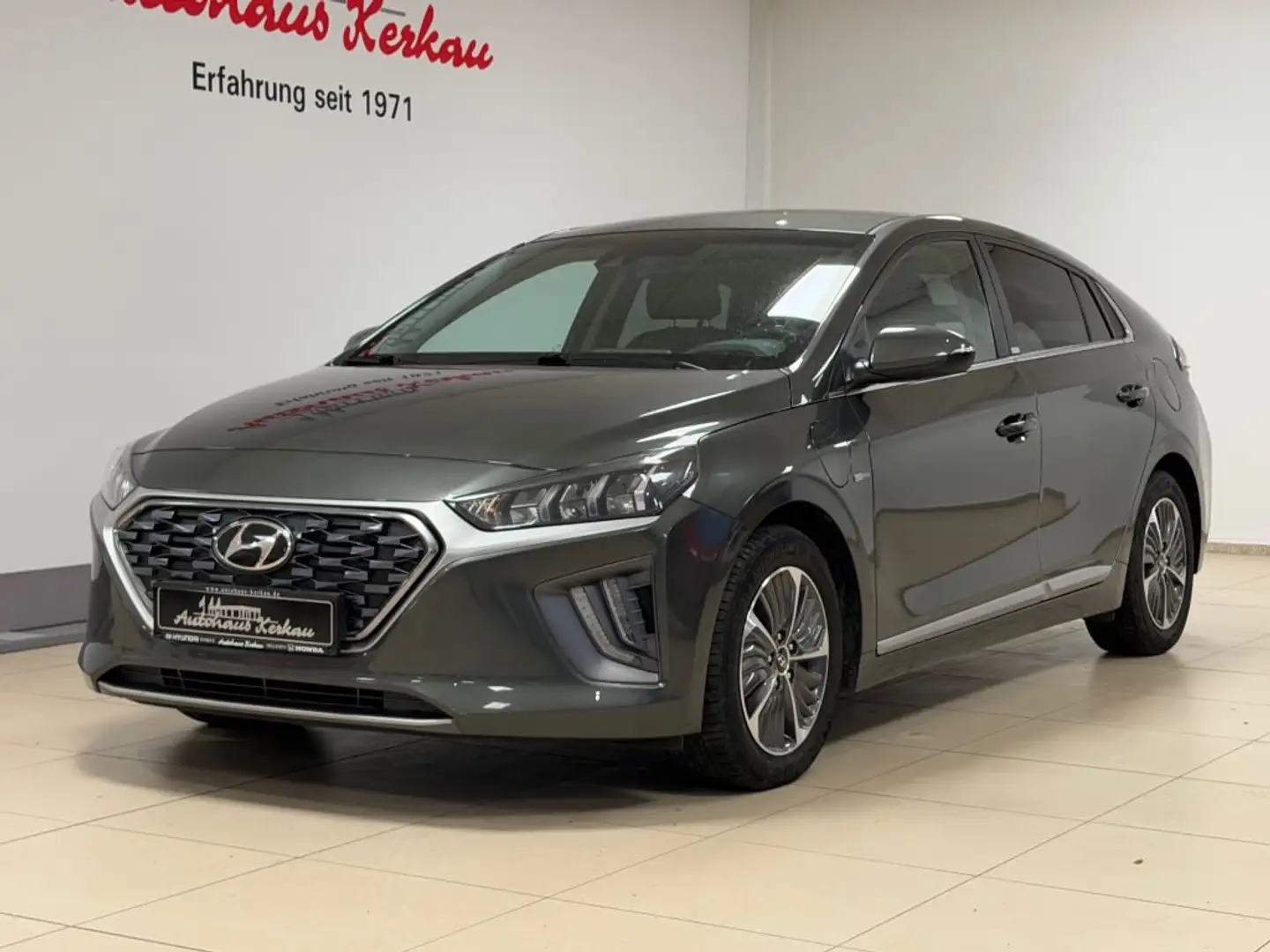 Hyundai IONIQ Plug-in-Hybrid 1.6 GDI Style *Scheckheft*LED* Grau - 2