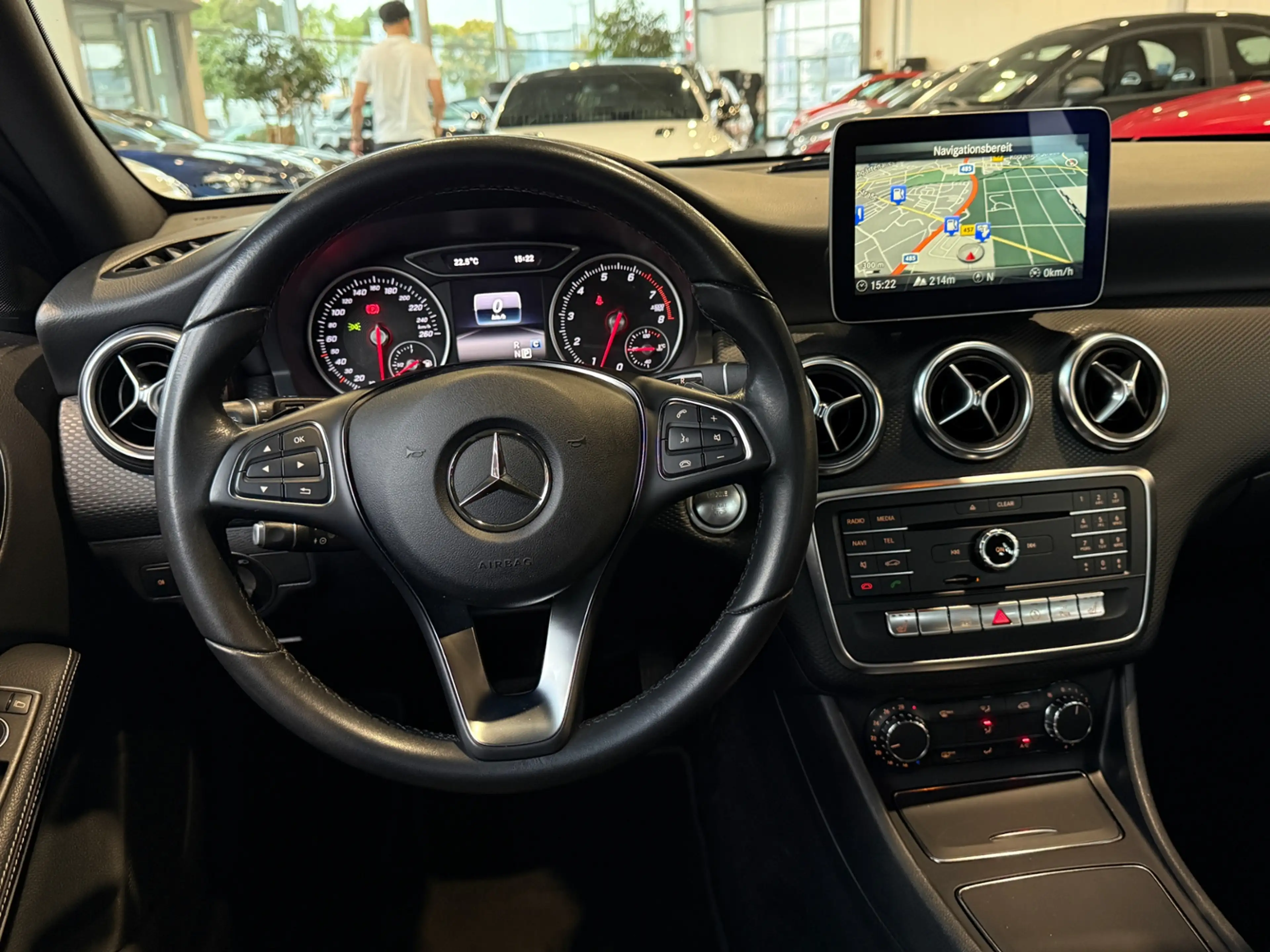 Mercedes-Benz A 180 A180 BlueEfficiency KAM LED NAVI — photo 10