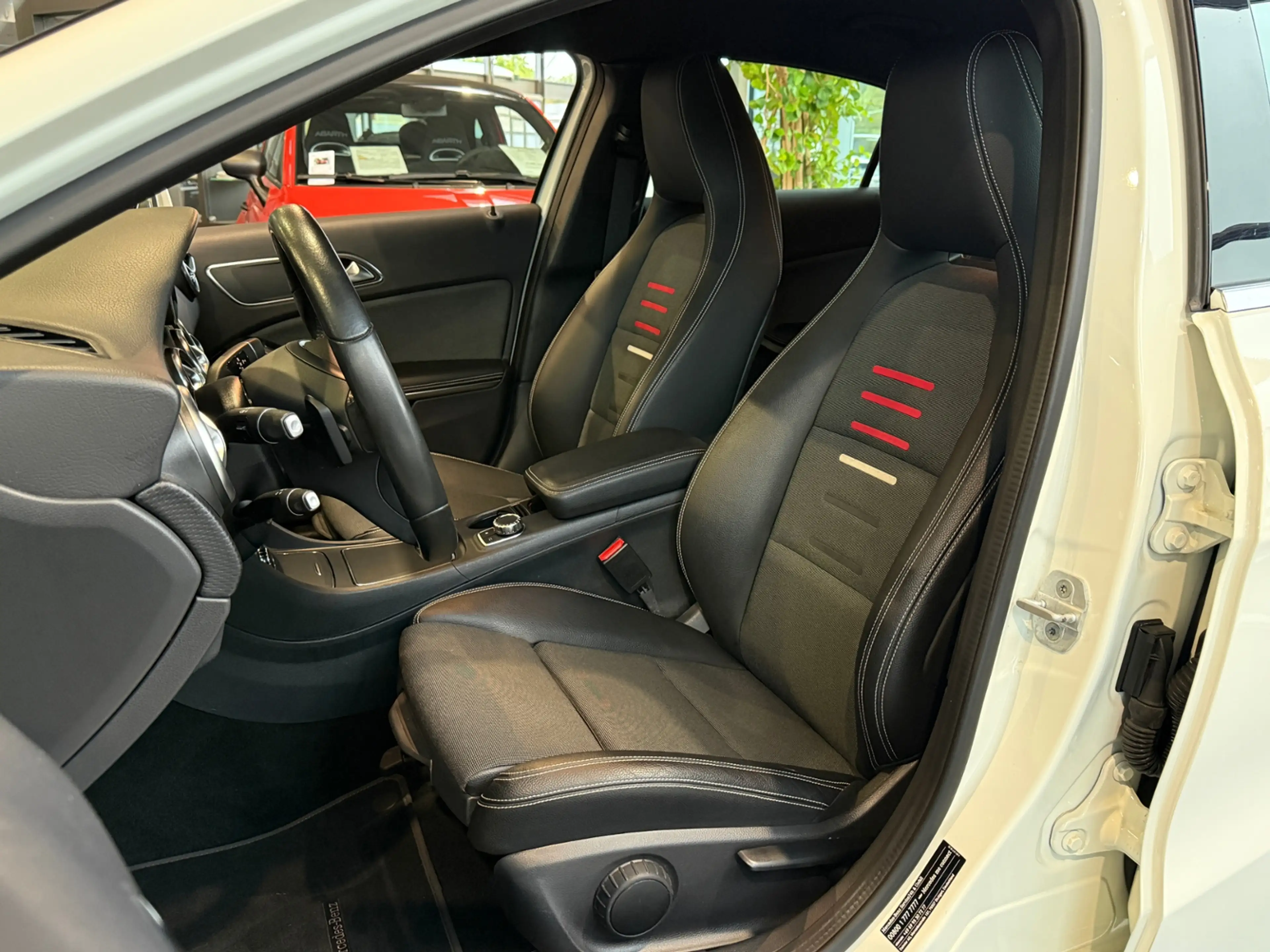 Mercedes-Benz A 180 A180 BlueEfficiency KAM LED NAVI — photo 9