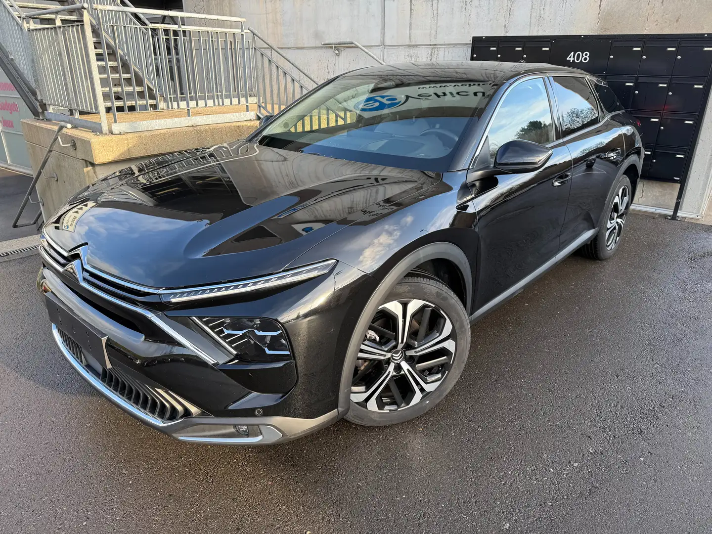 Citroen C5 X 1.2 PURETECH 130 EAT8 PLUS Noir - 1