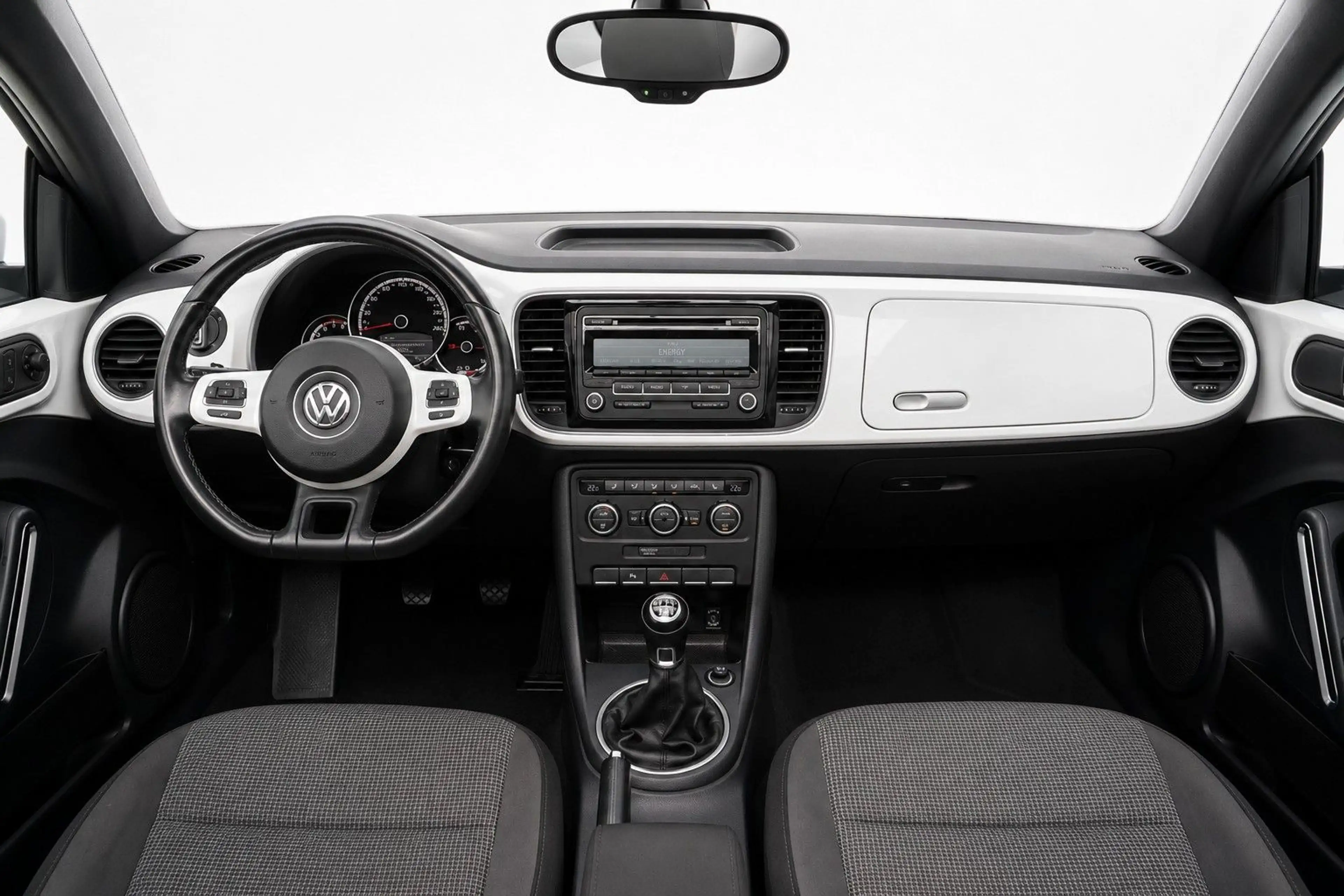 Volkswagen Beetle Cabriolet Design BI-XENON, SITZHEIZUNG — photo 8