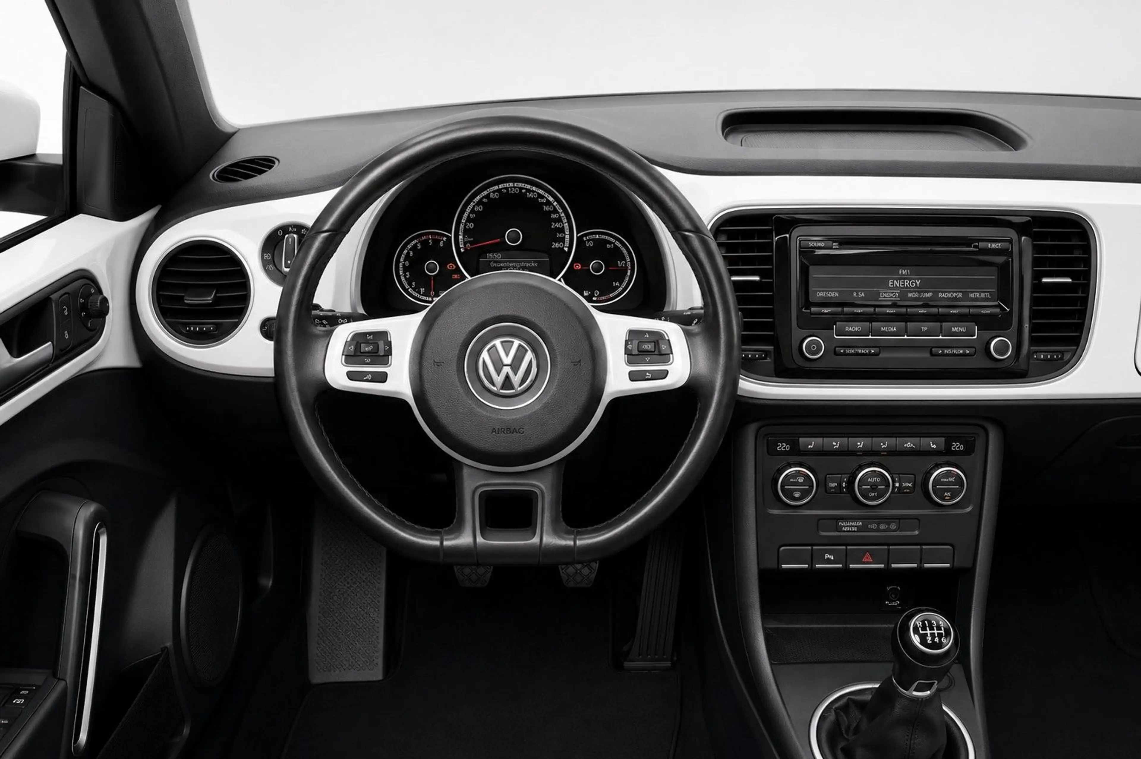 Volkswagen Beetle Cabriolet Design BI-XENON, SITZHEIZUNG — photo 12