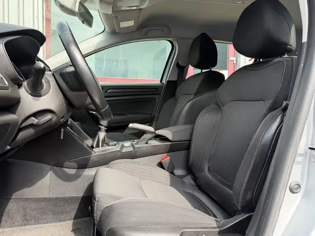 Renault Megane view 9
