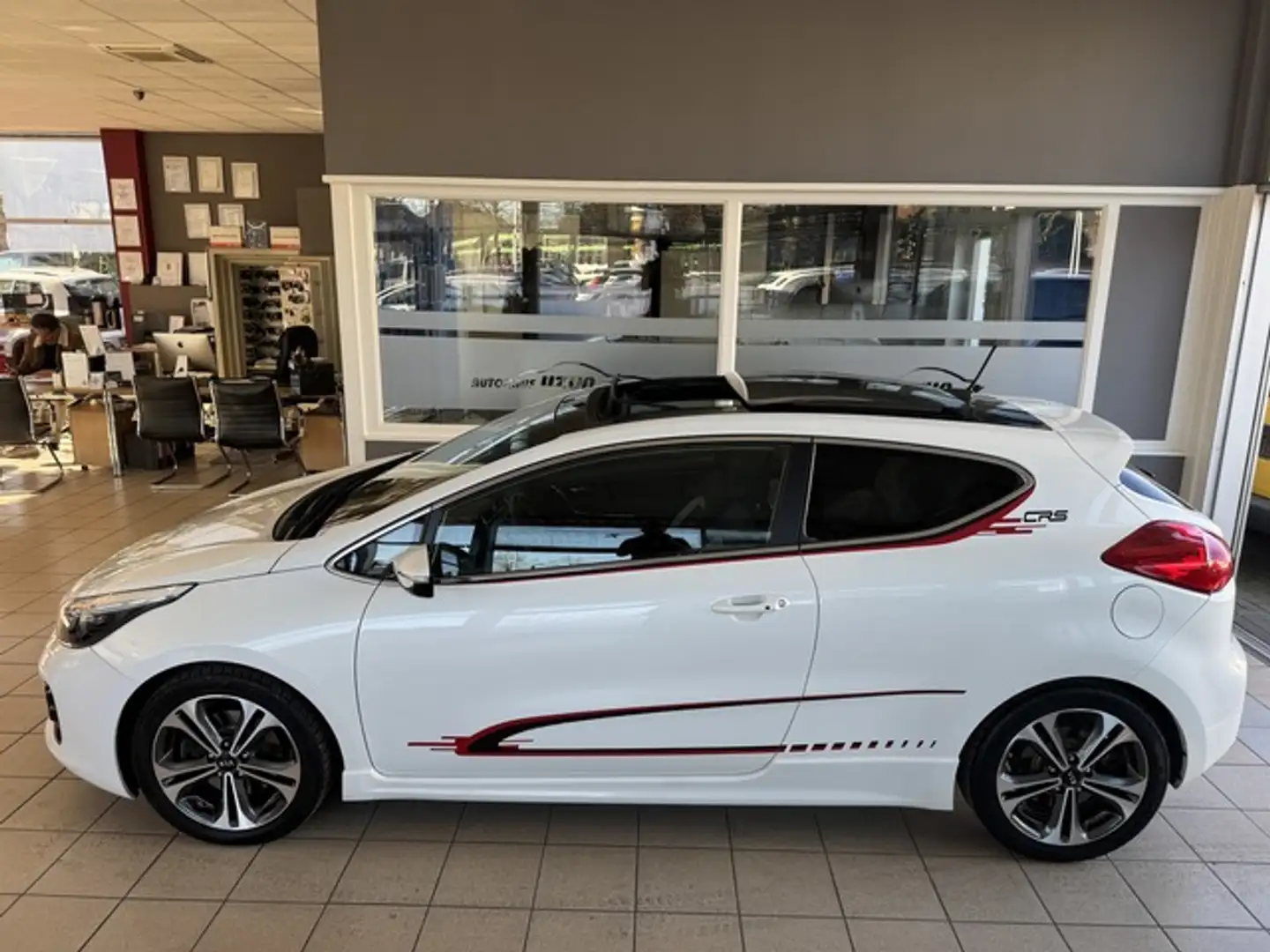 Kia ProCeed / pro_cee'd GT-Line Panorama Navi Kamera 2. Hand Blanco - 2