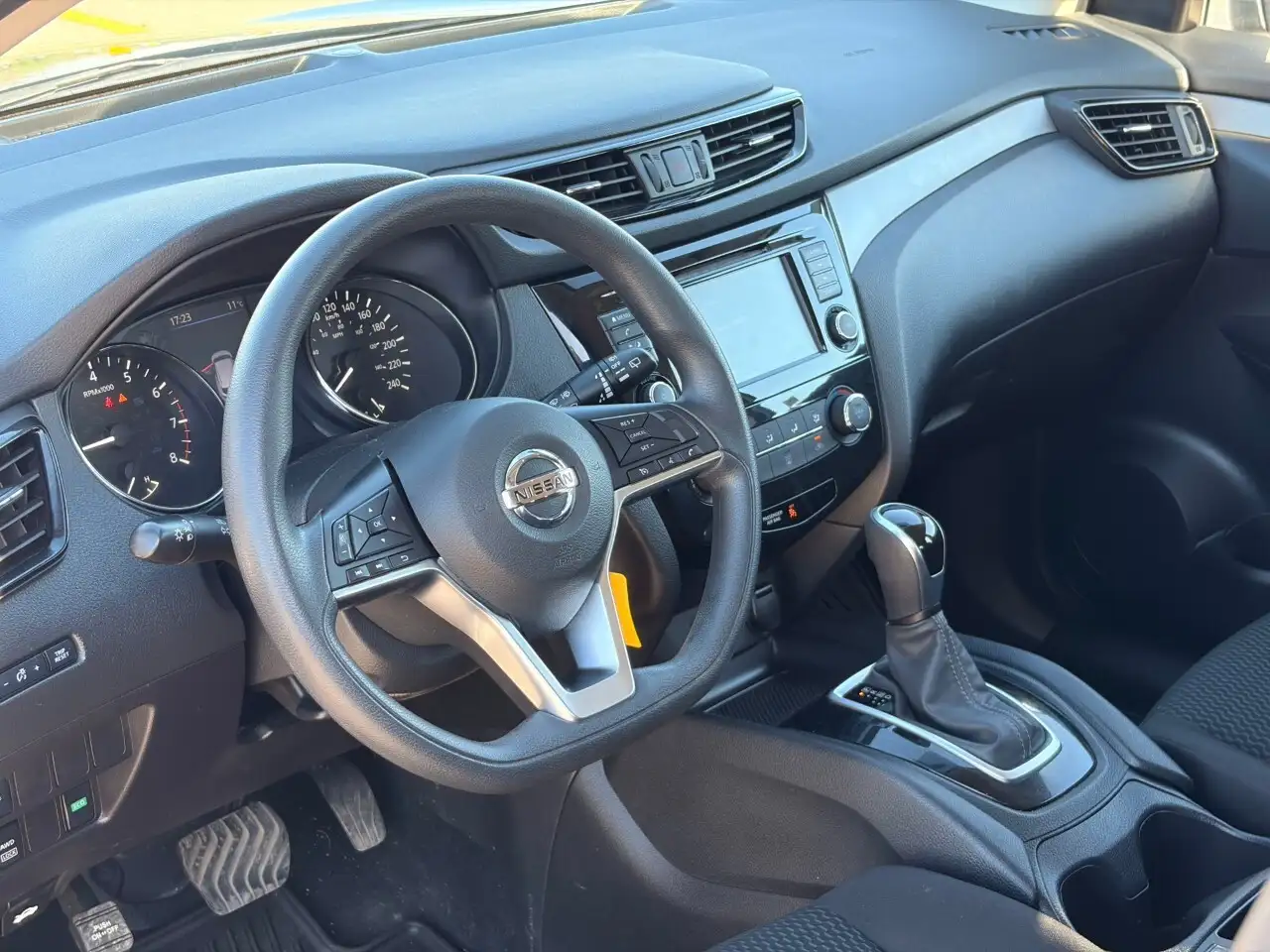 Nissan Qashqai снимка Nissan Qashqai