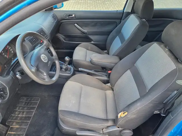 Volkswagen Golf view 14