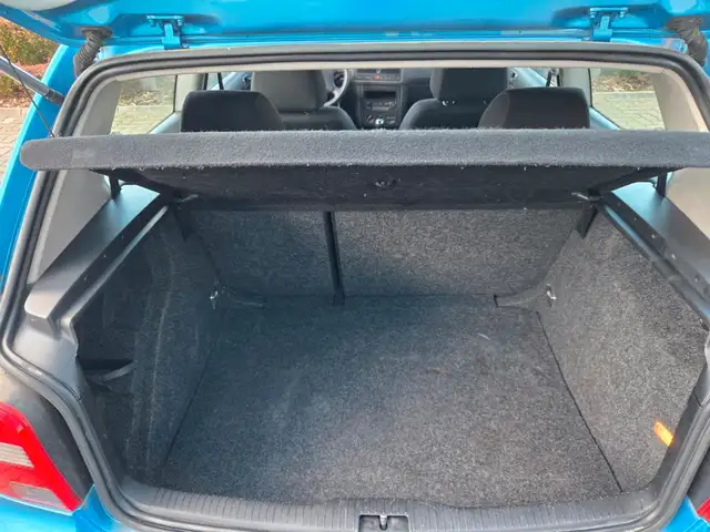 Volkswagen Golf view 27