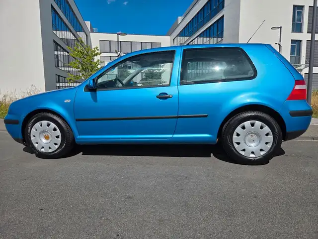 Volkswagen Golf view 19