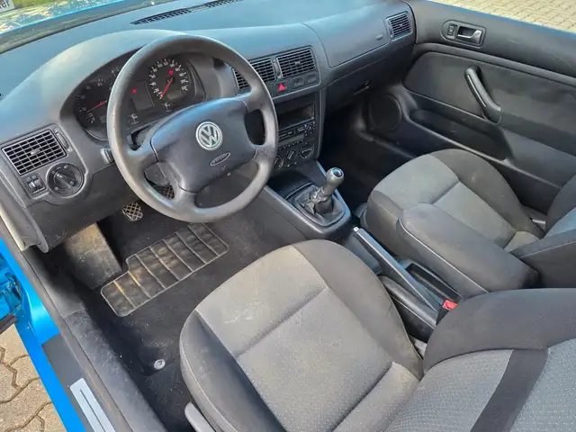 Volkswagen Golf view 9