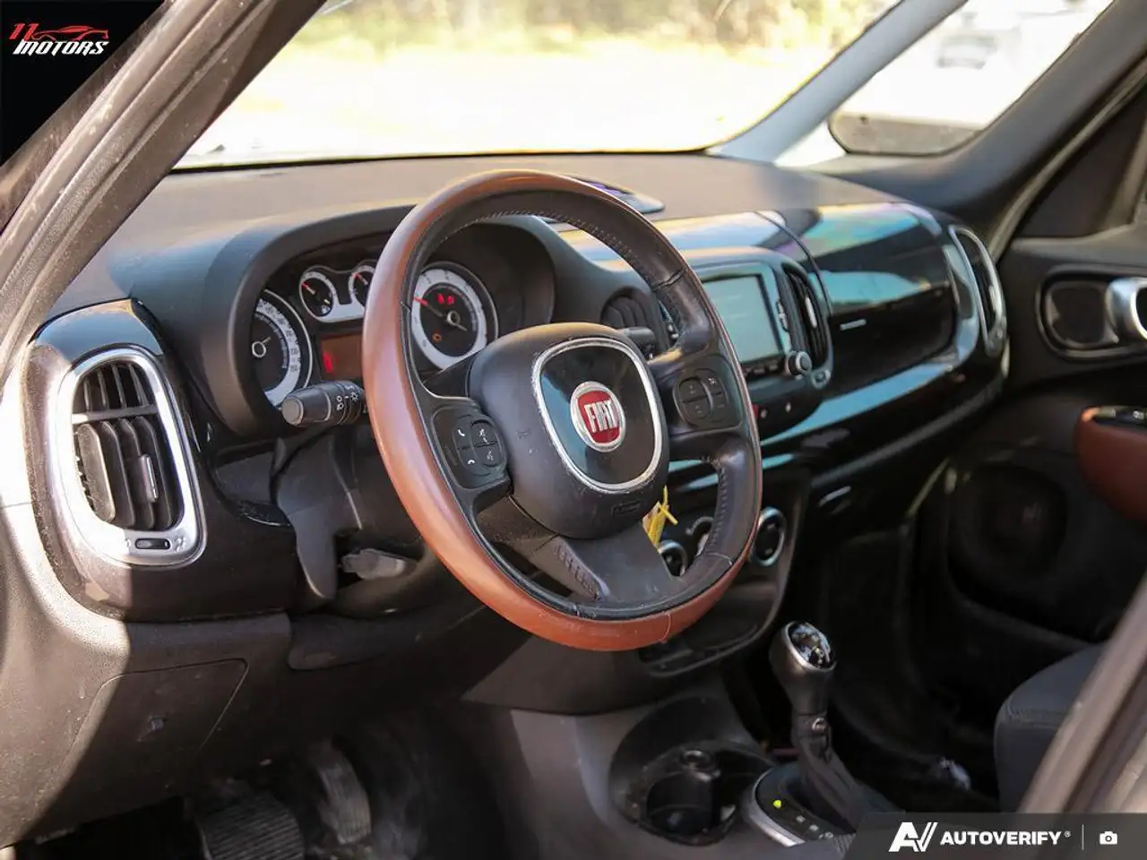 Fiat 500L снимка Fiat 500L