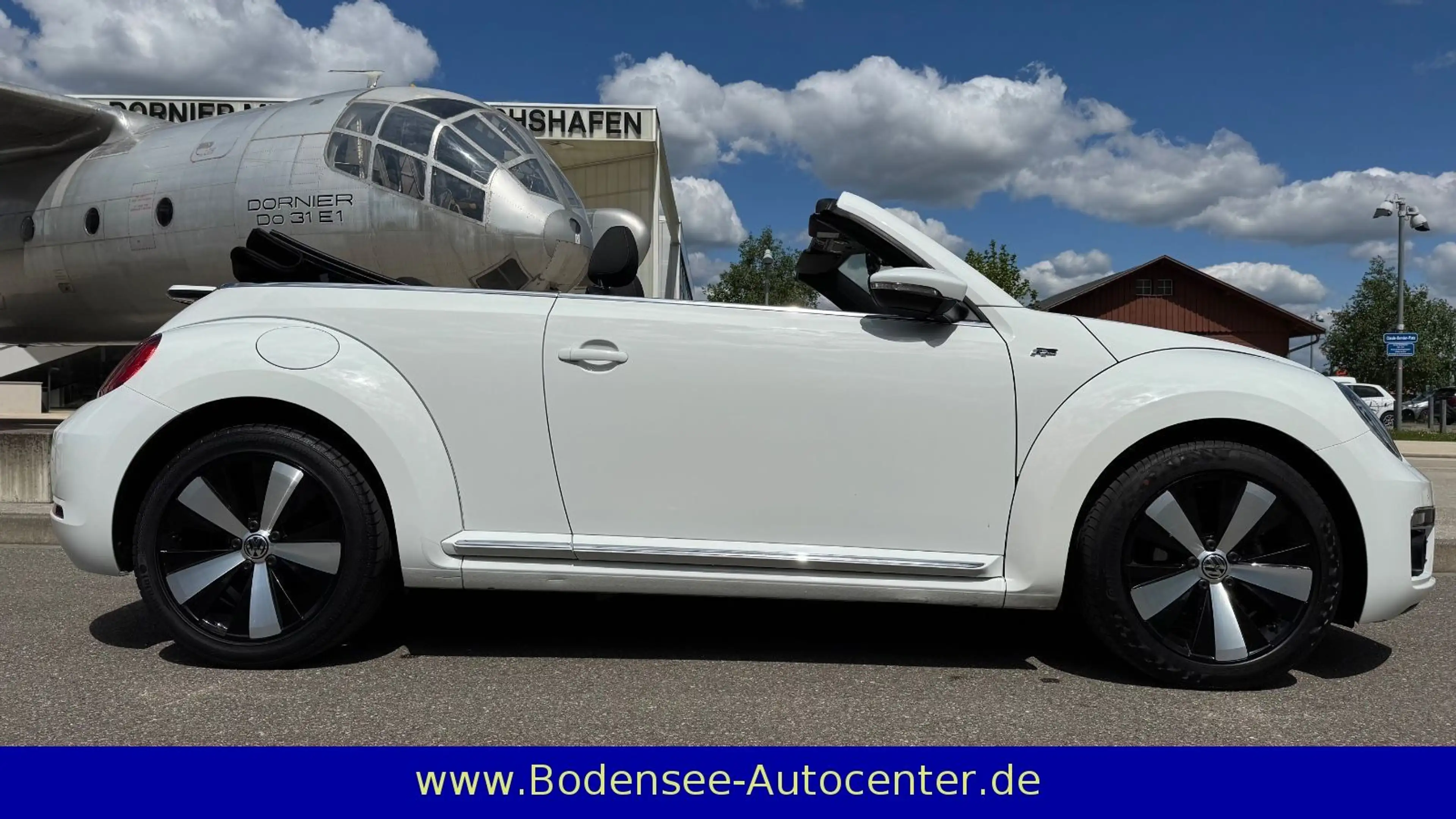 Volkswagen Beetle Cabriolet Design R-LINE LED/Autom./1.Hand — photo 9