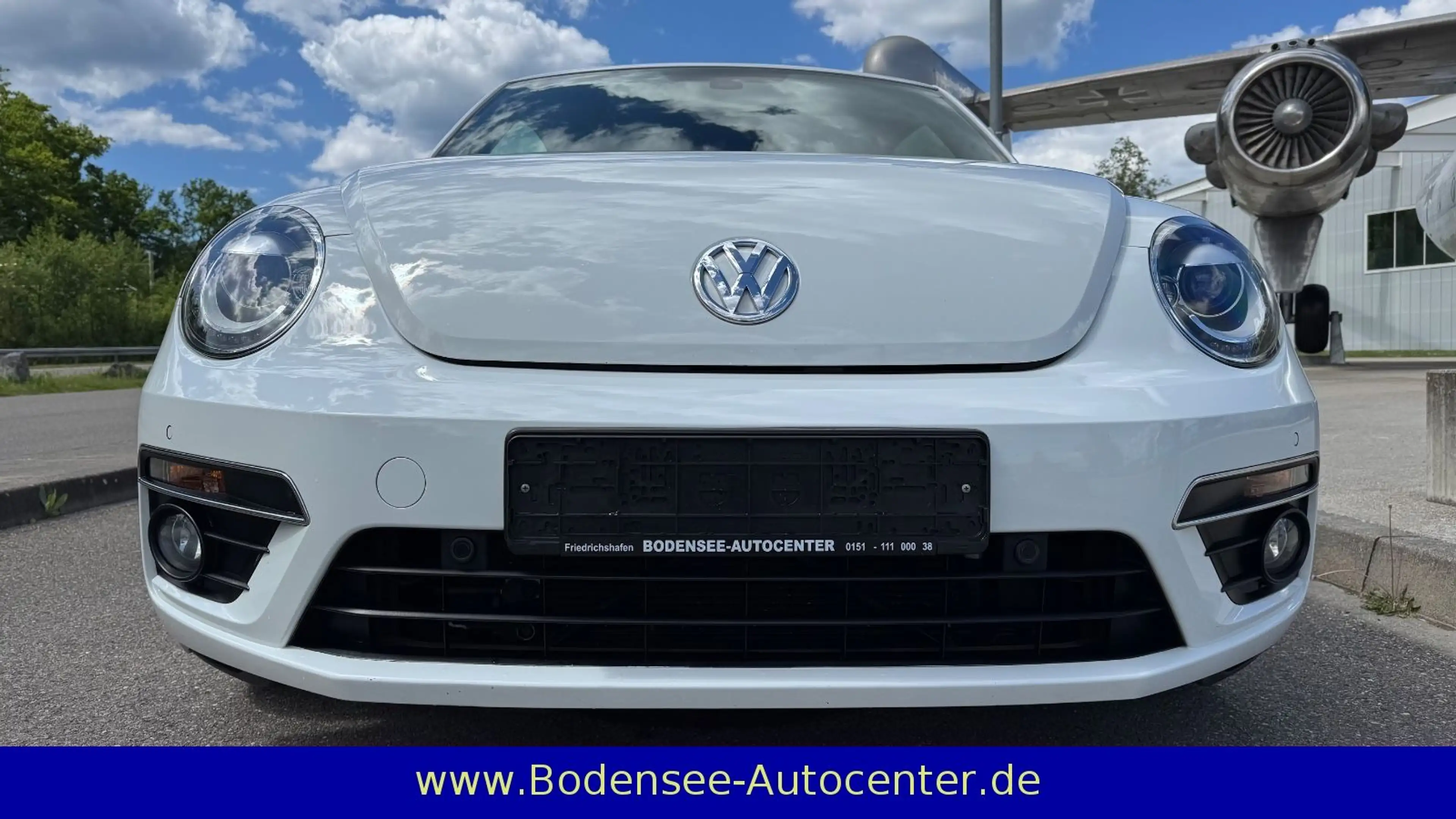 Volkswagen Beetle Cabriolet Design R-LINE LED/Autom./1.Hand — photo 8